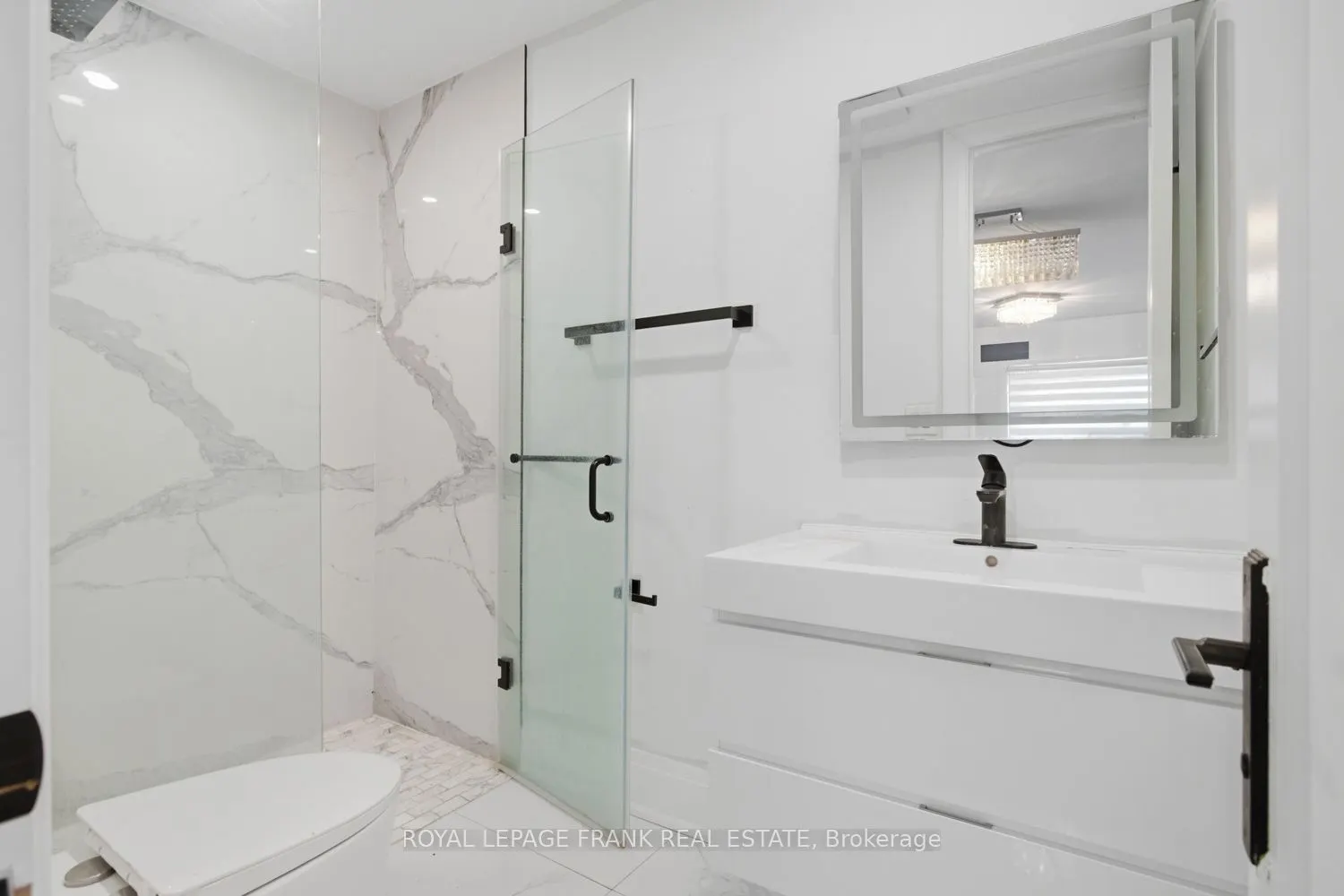 3531 Simcoe Street N