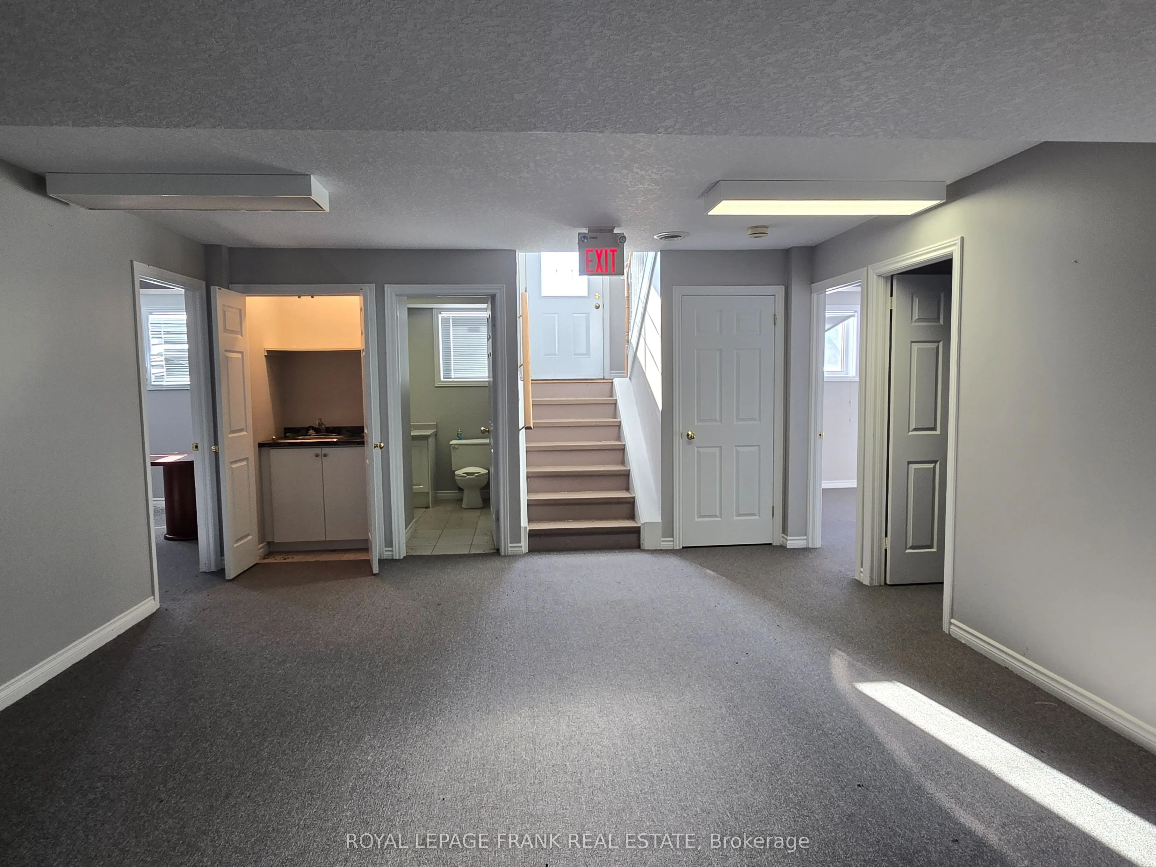 91 Columbus Road E