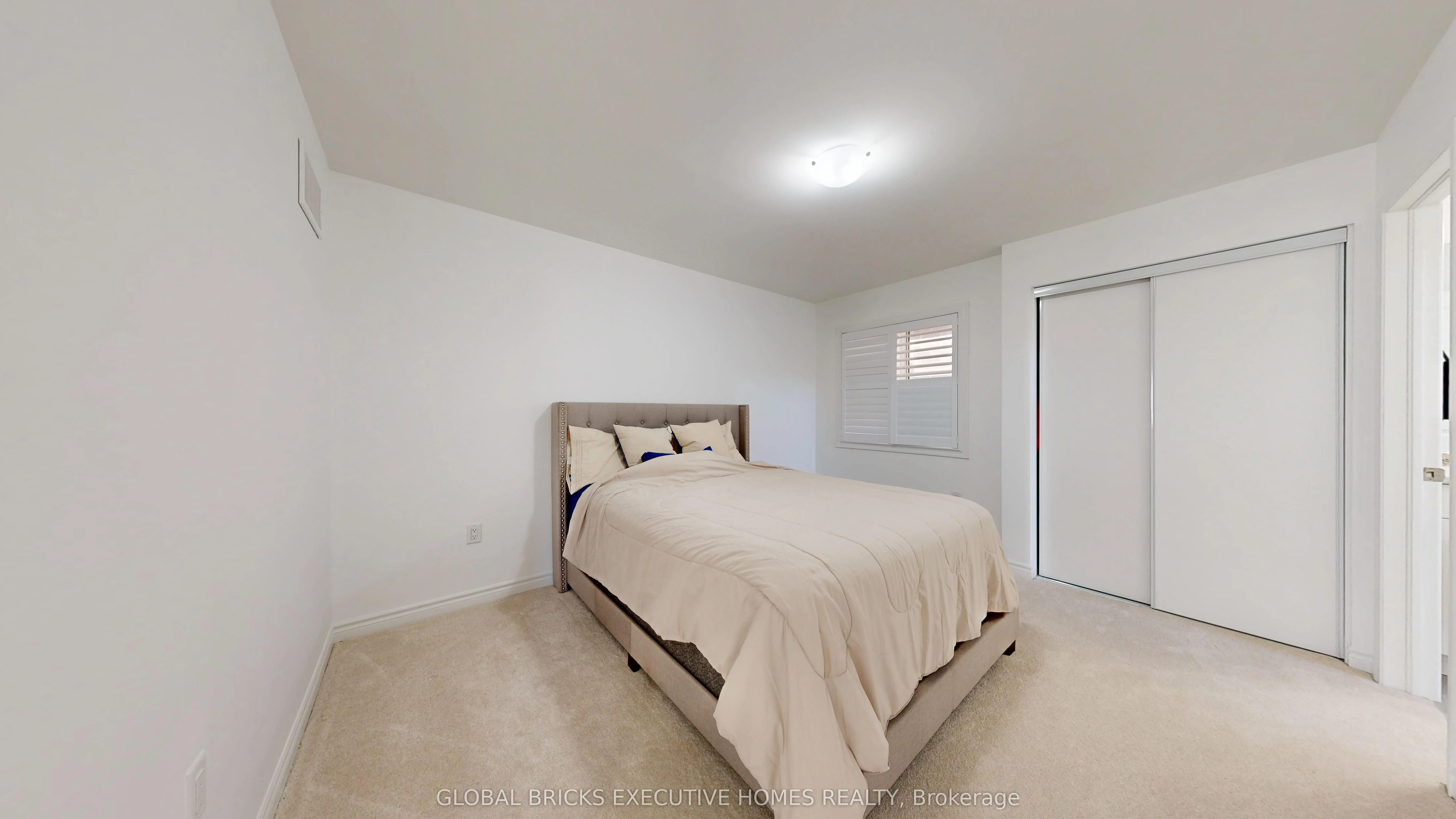 2885 Foxden Square