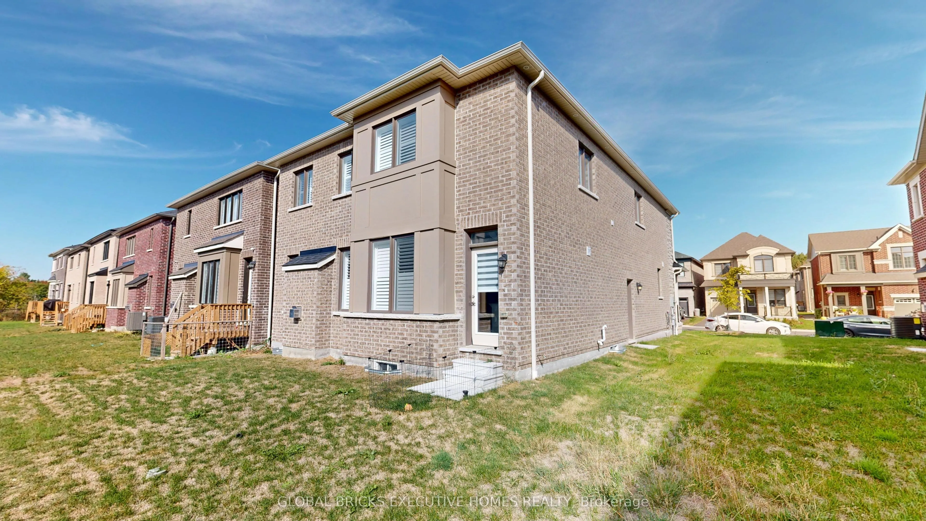 2885 Foxden Square
