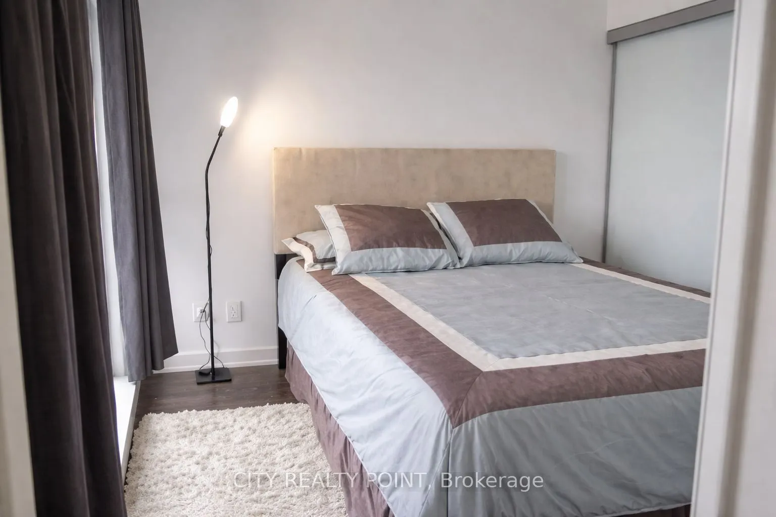 1190 Dundas Street E #505