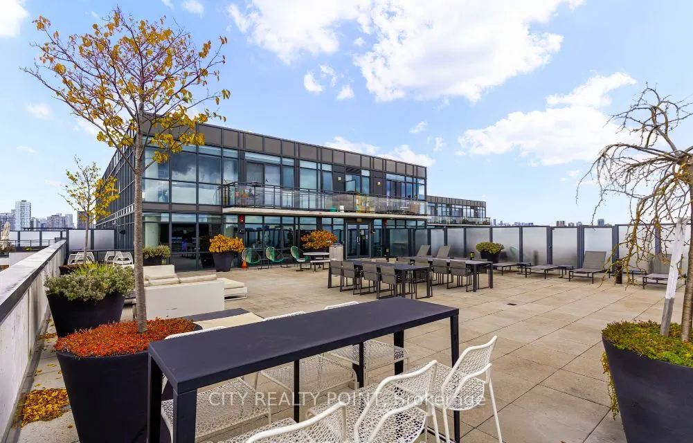 1190 Dundas Street E #505