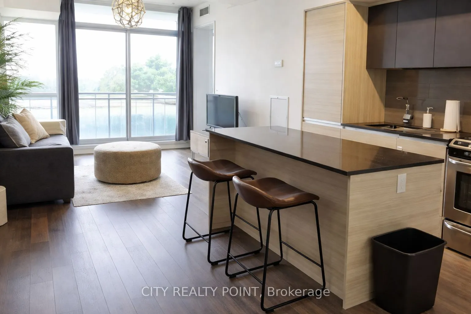 1190 Dundas Street E #505