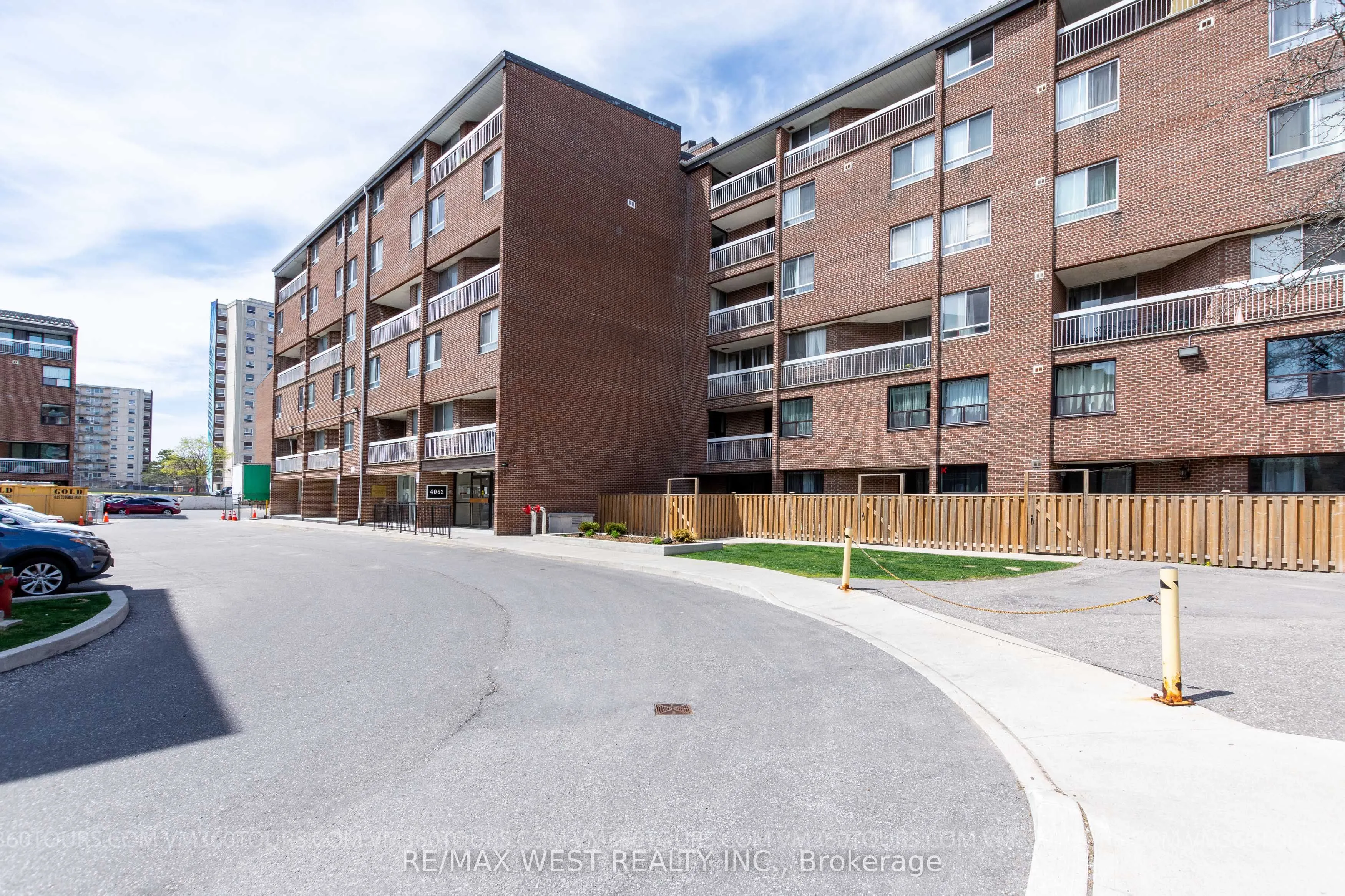 4062 Lawrence Avenue E #612