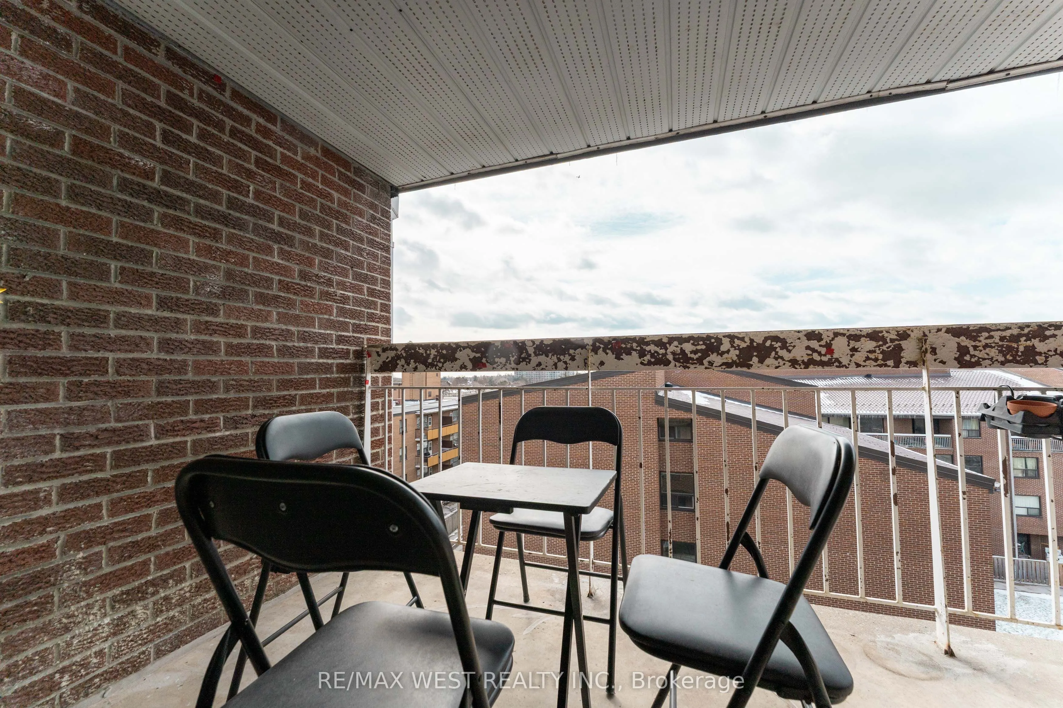 4062 Lawrence Avenue E #612
