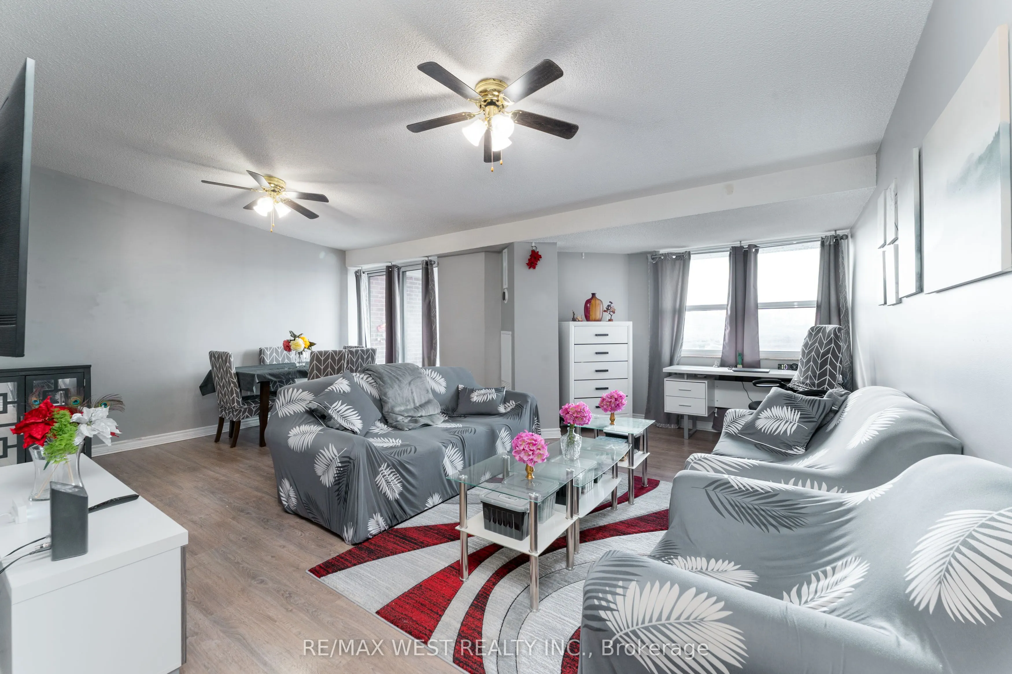 4062 Lawrence Avenue E #612