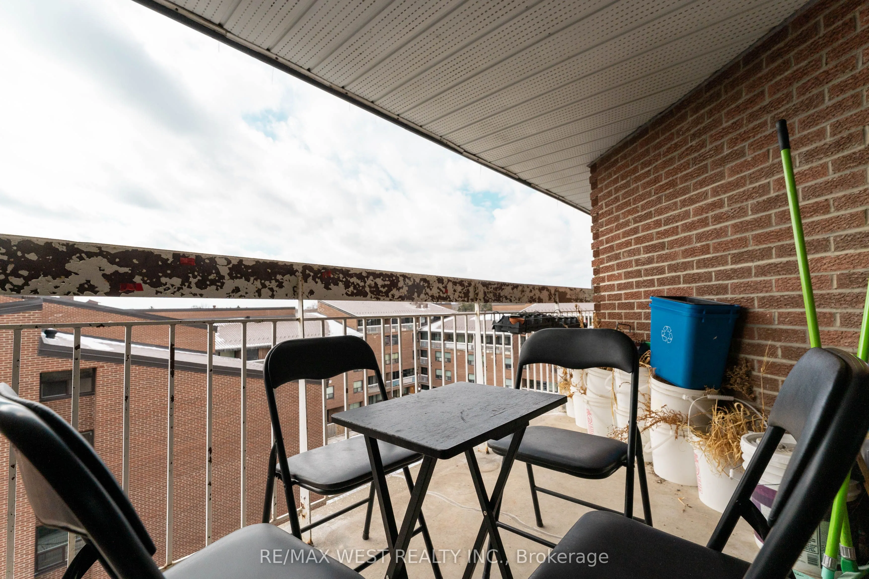 4062 Lawrence Avenue E #612