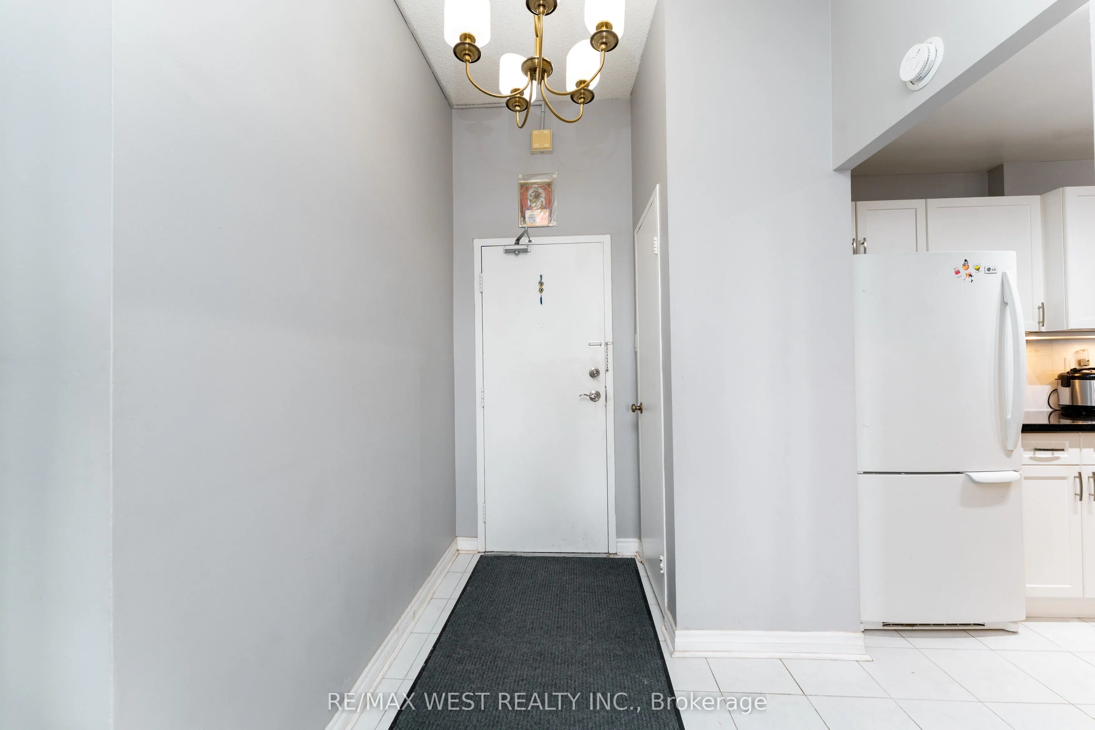 4062 Lawrence Avenue E #612