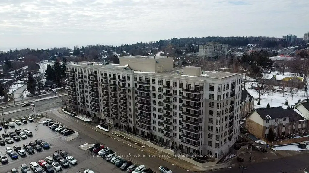 3650 Kingston Road #802