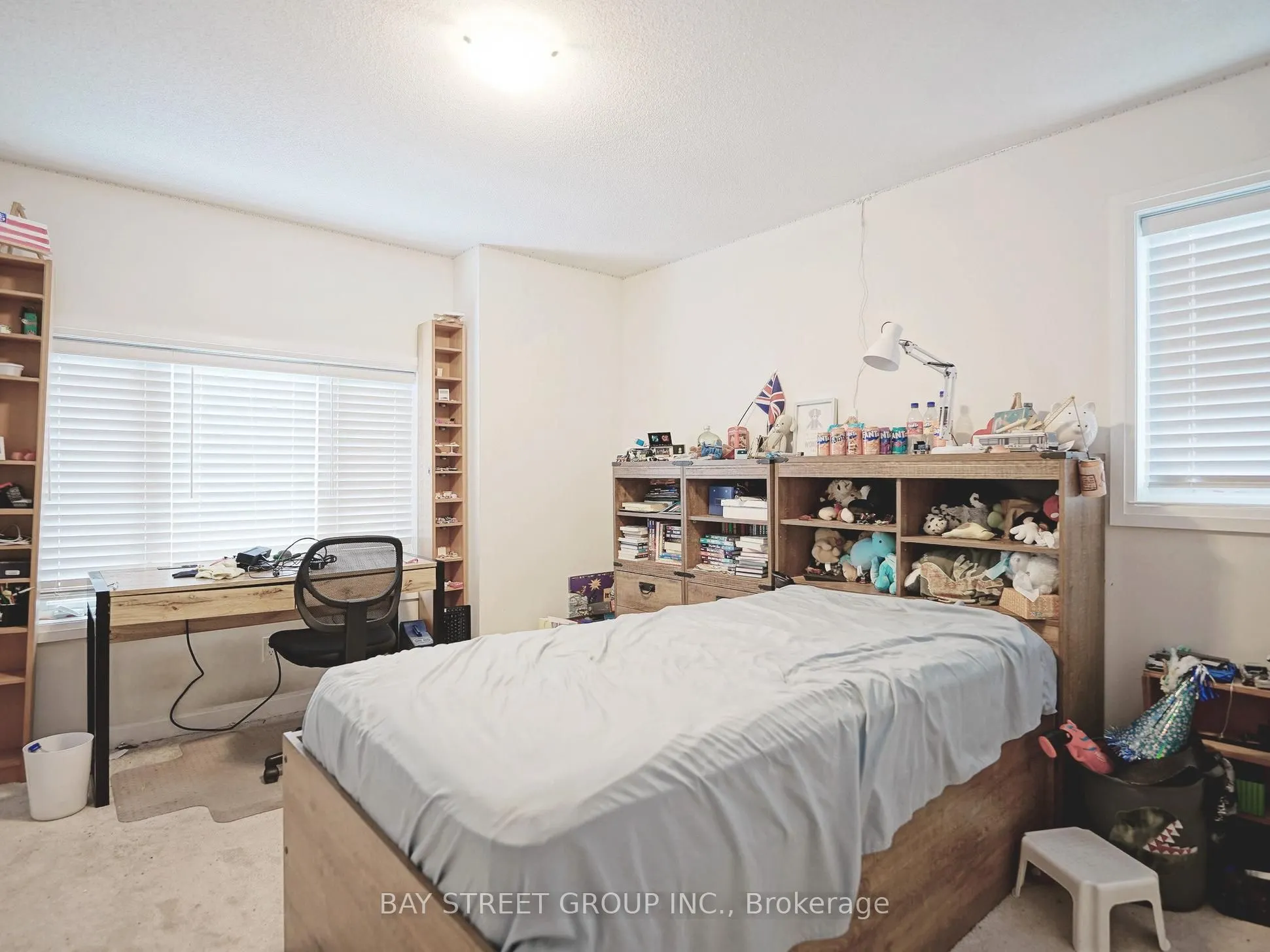 2 Longshore Way