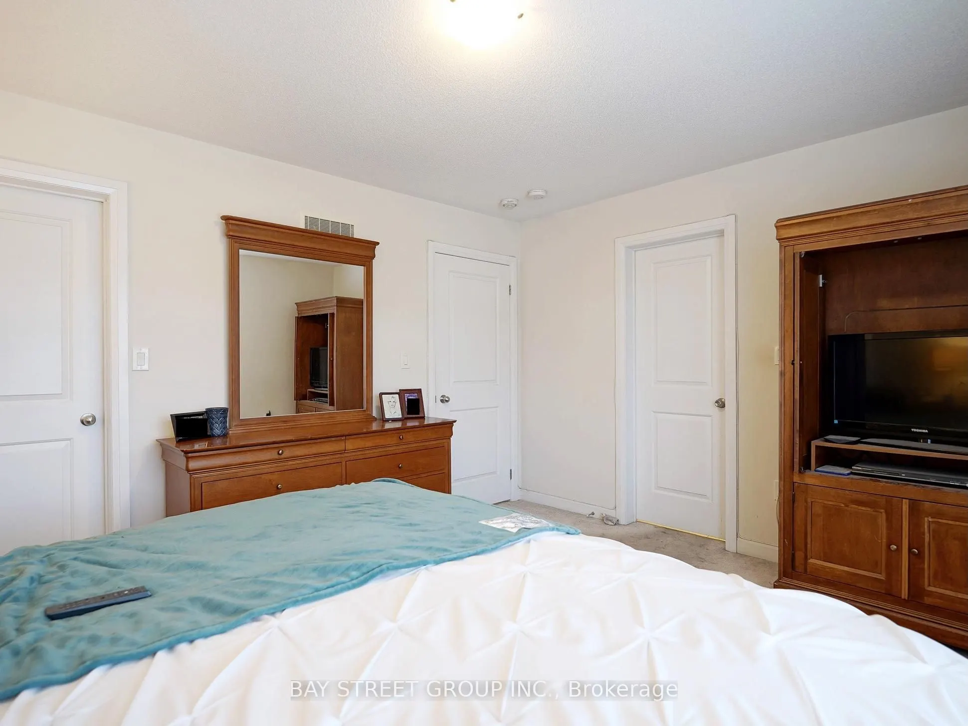 2 Longshore Way