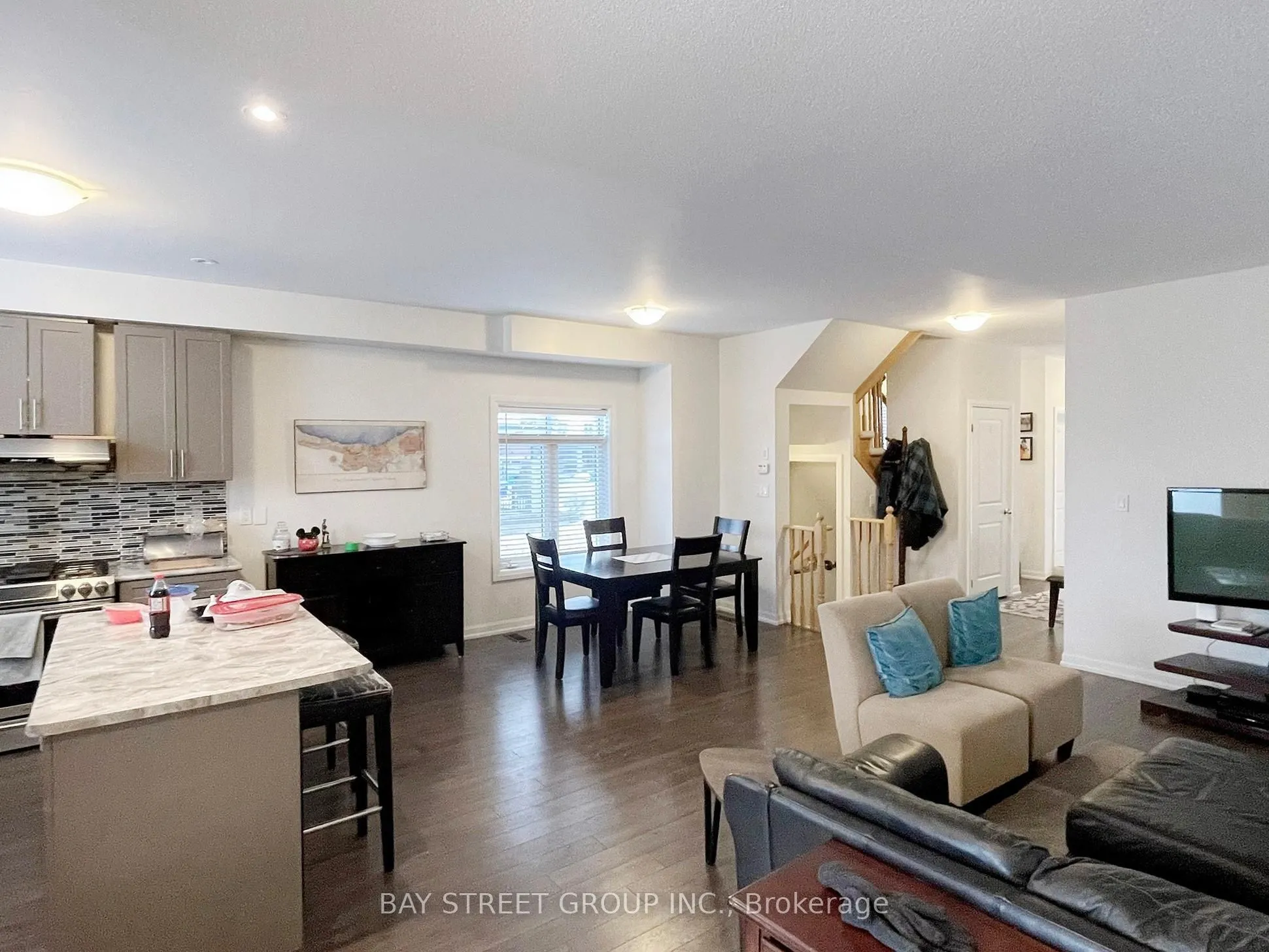 2 Longshore Way