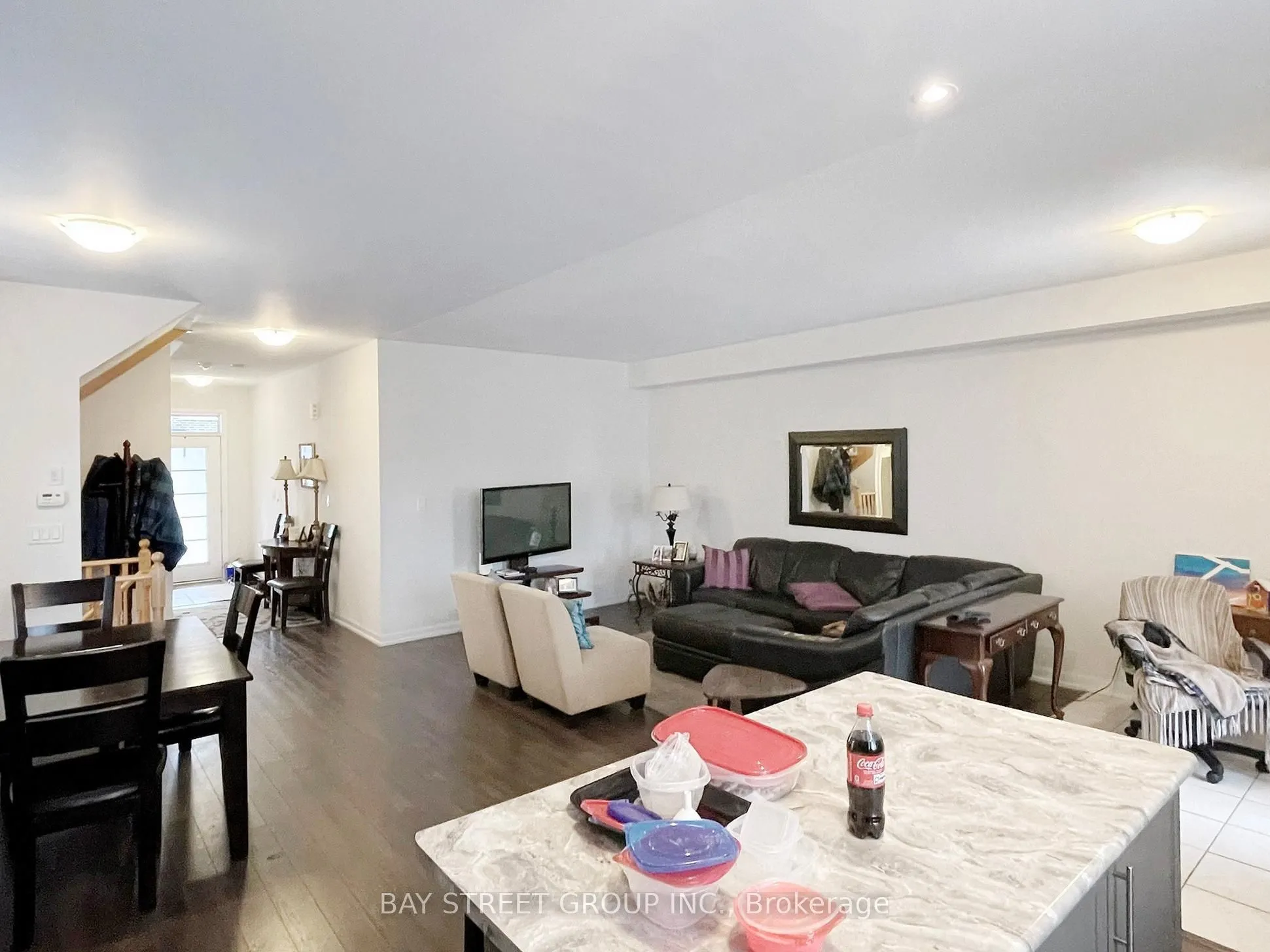 2 Longshore Way
