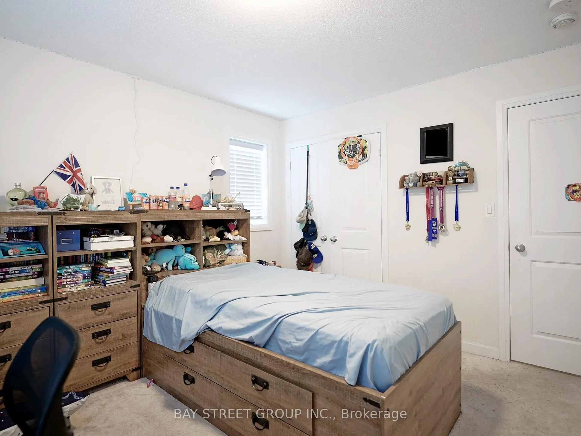 2 Longshore Way