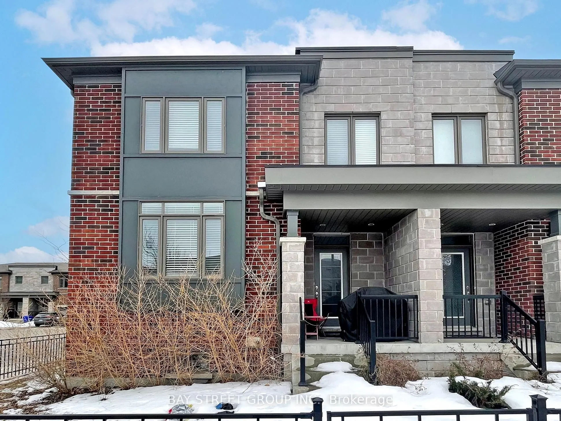 2 Longshore Way
