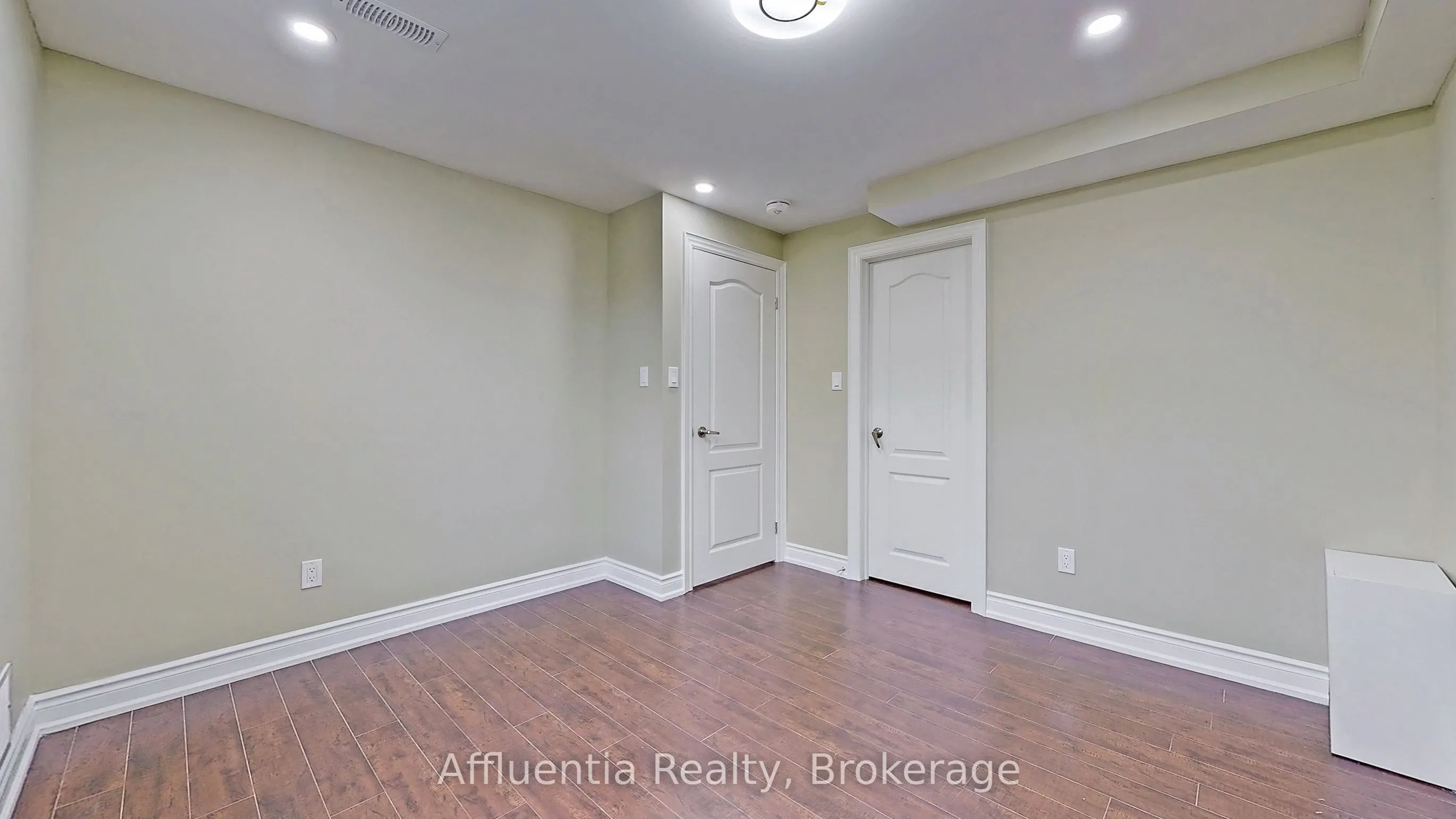 30 Williamson Drive W #Bsmt
