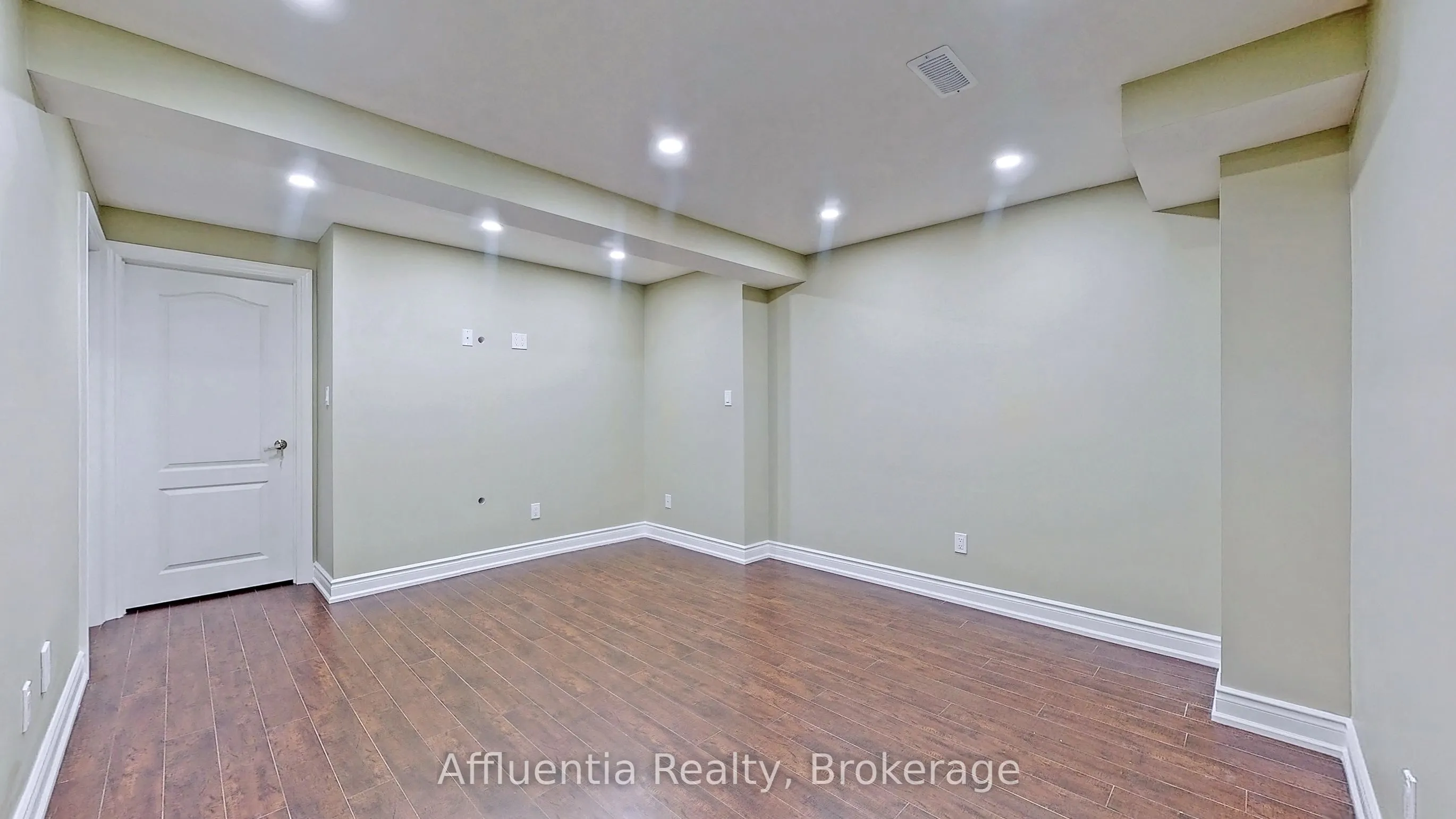 30 Williamson Drive W #Bsmt