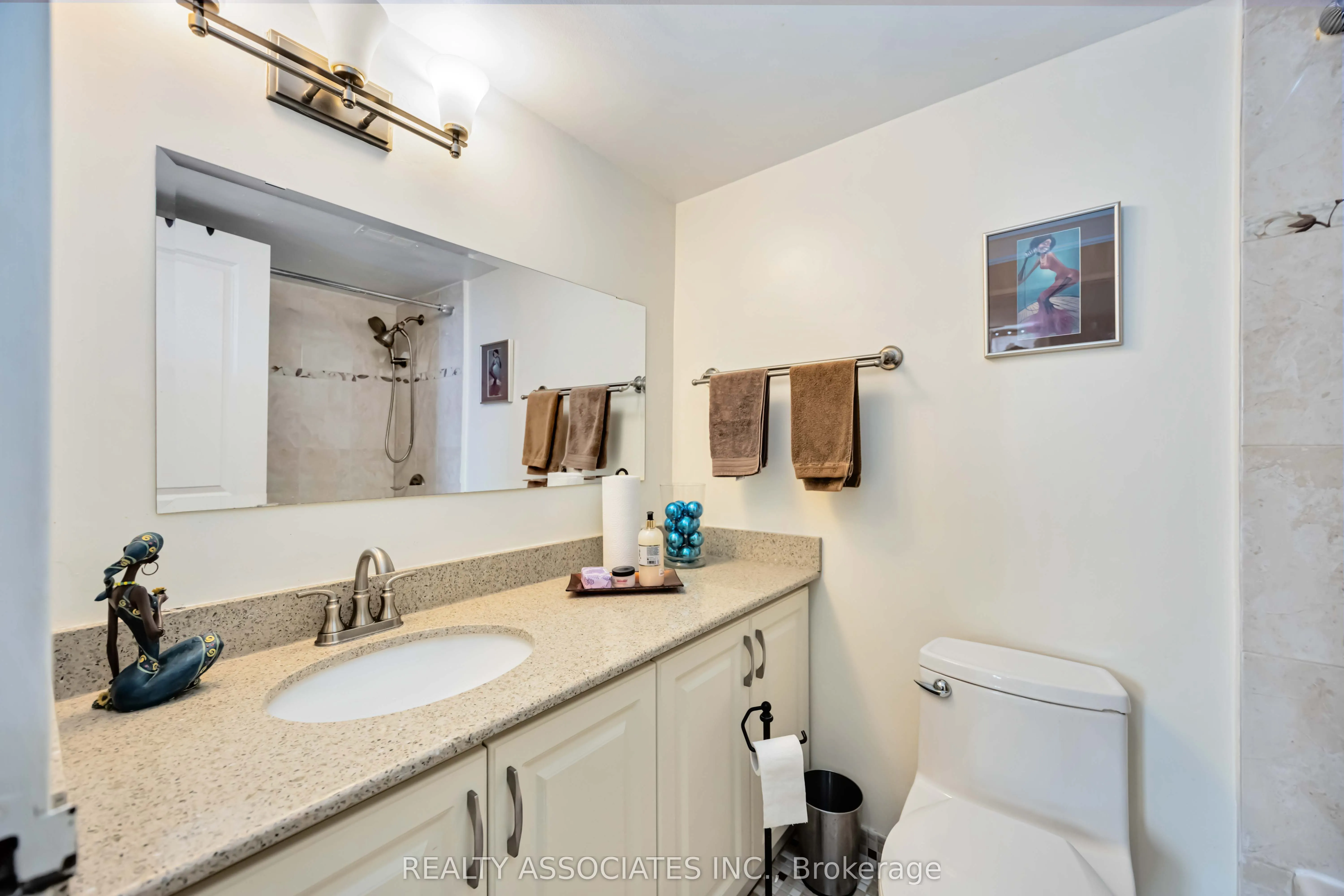 180 Markham Road #811