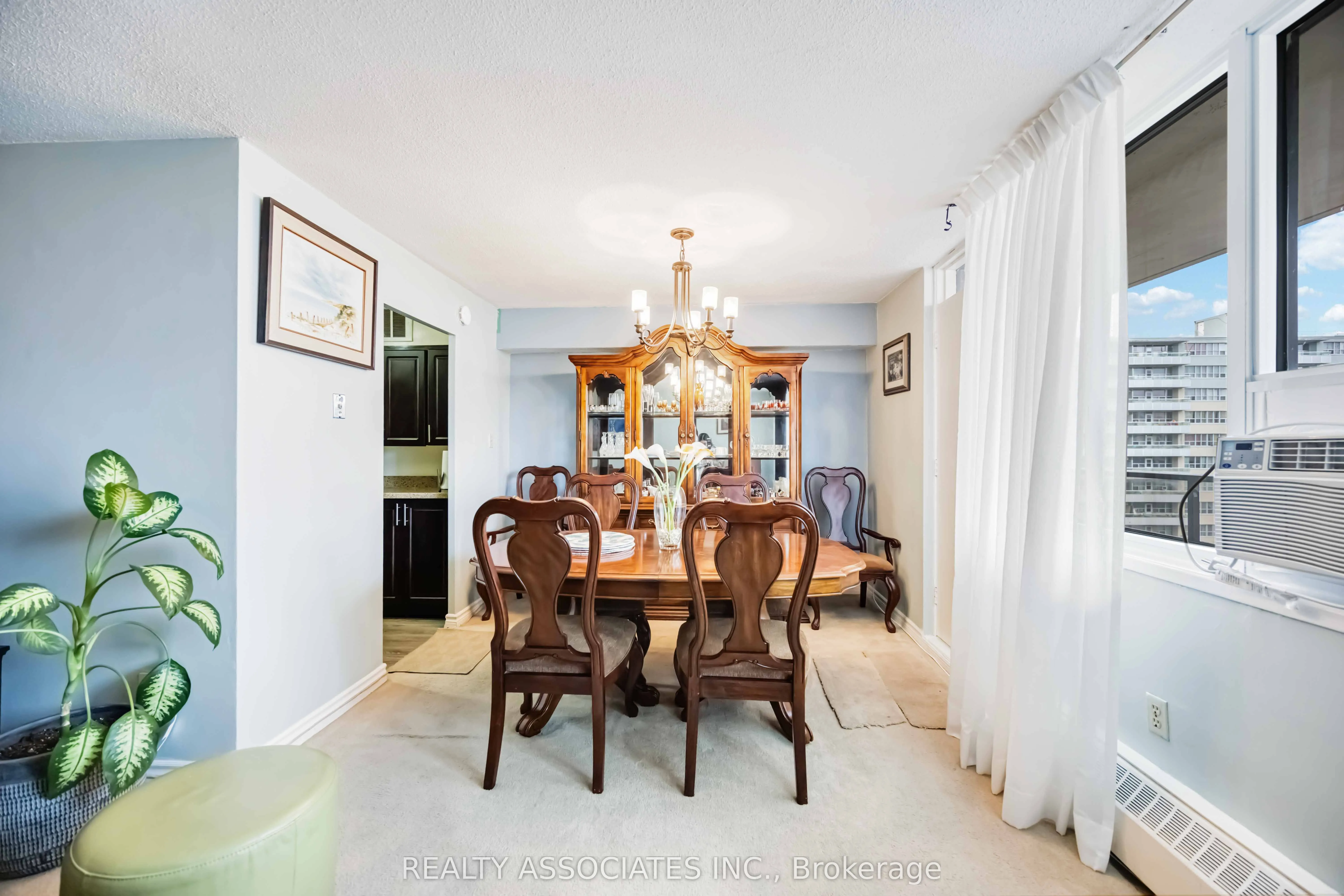 180 Markham Road #811