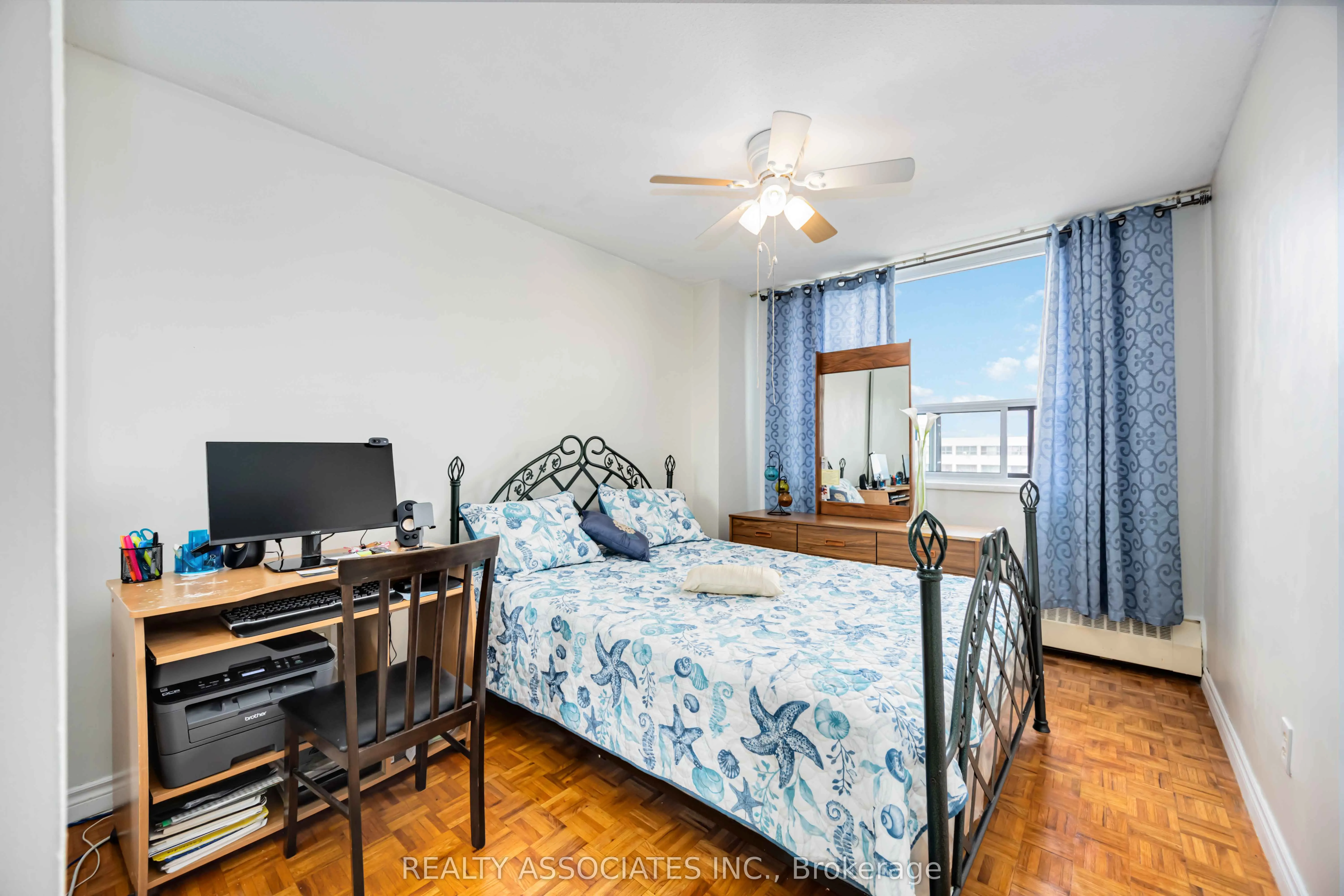 180 Markham Road #811