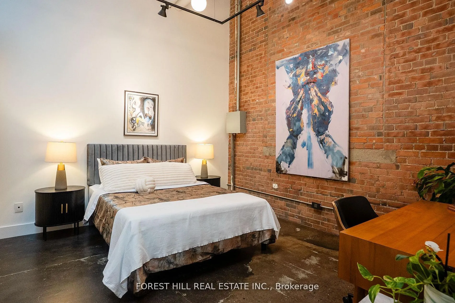 326 Carlaw Avenue #123