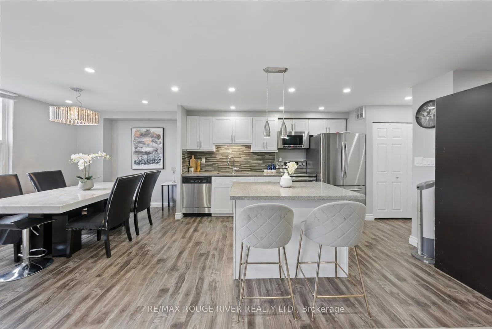 90 Ling Road #907