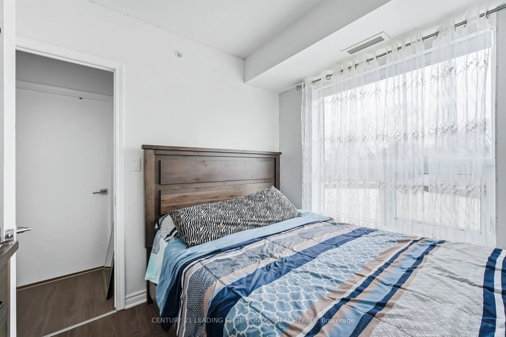 1 Falaise Road #424