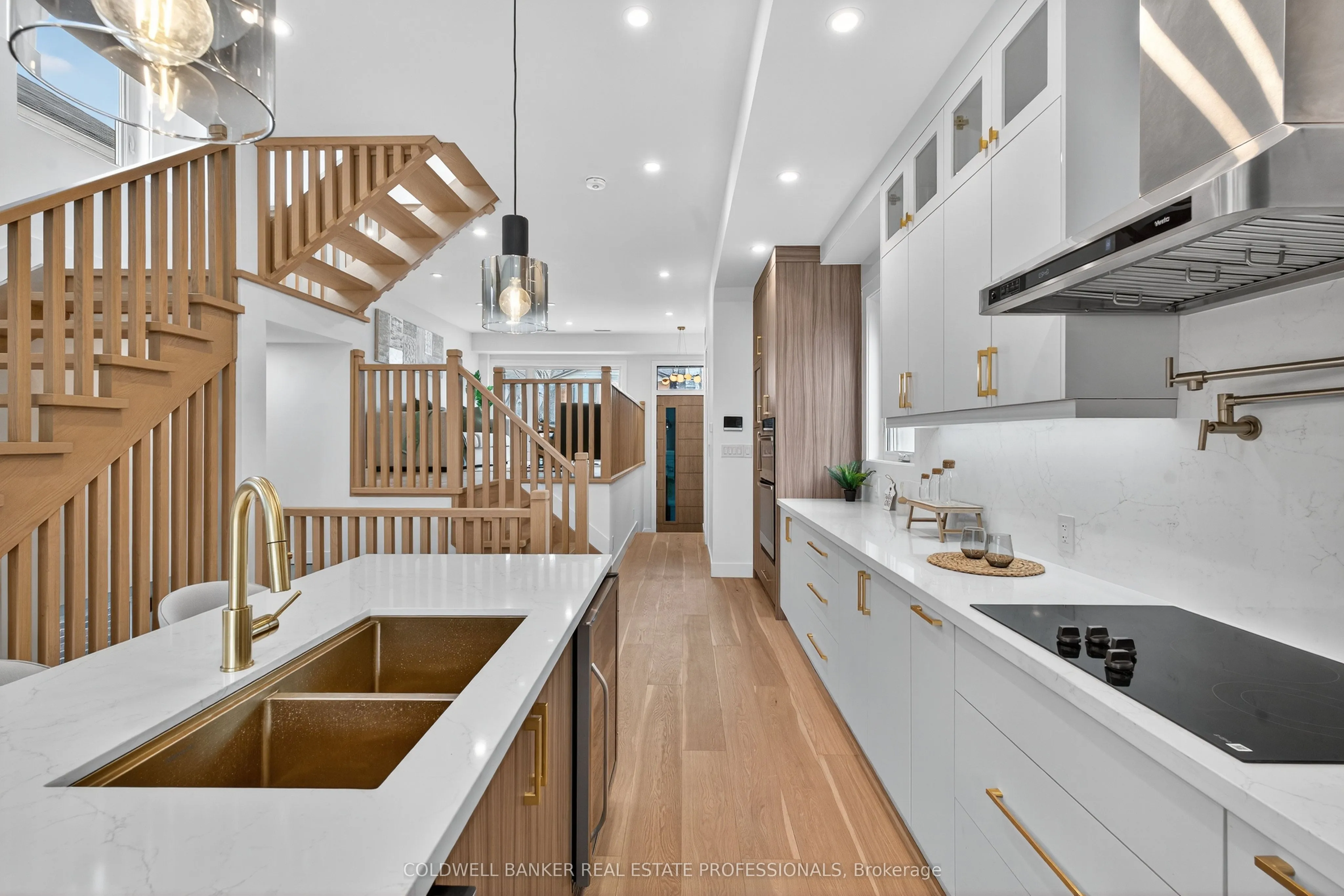 223 Queensdale Avenue