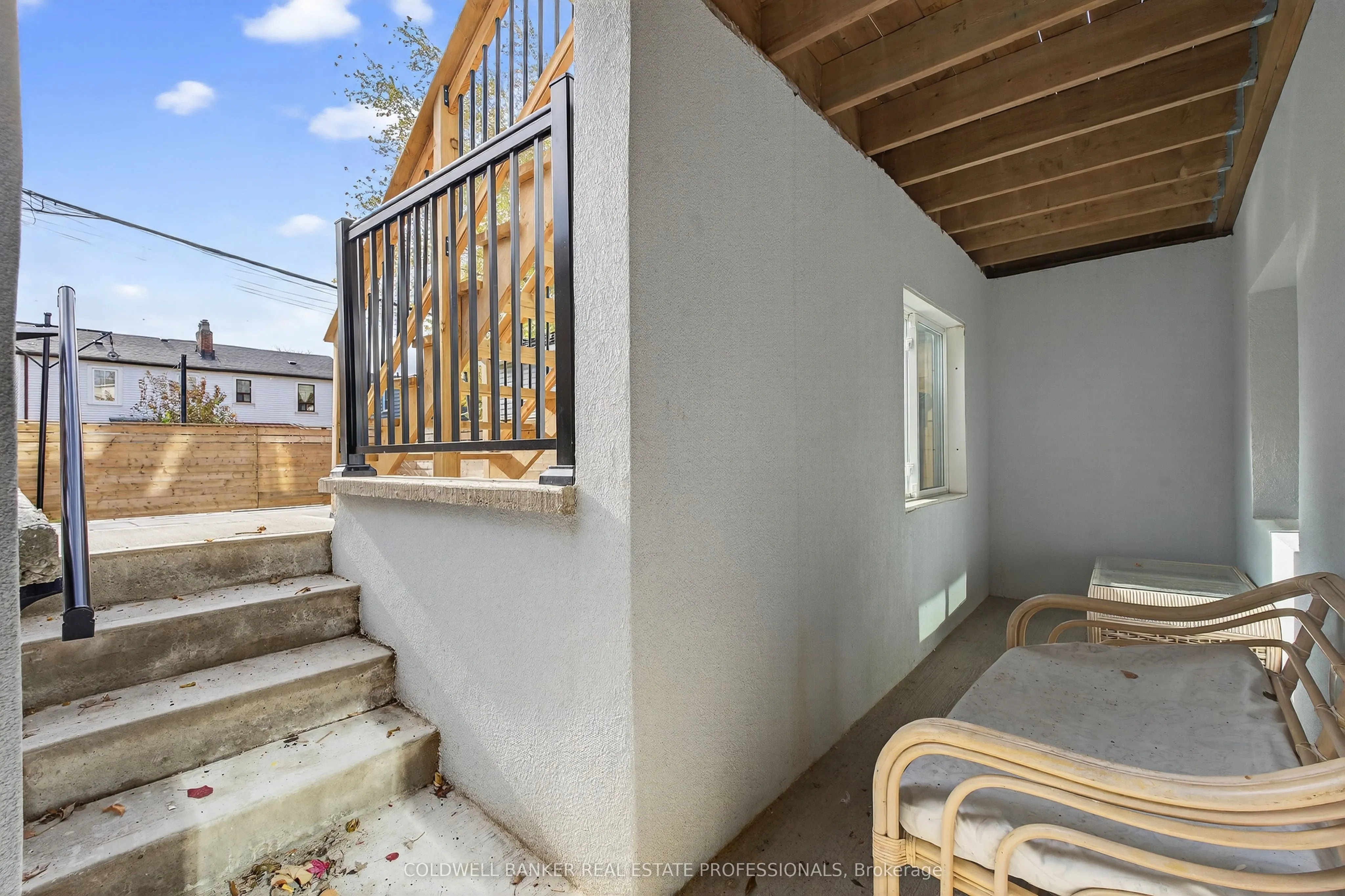 223 Queensdale Avenue