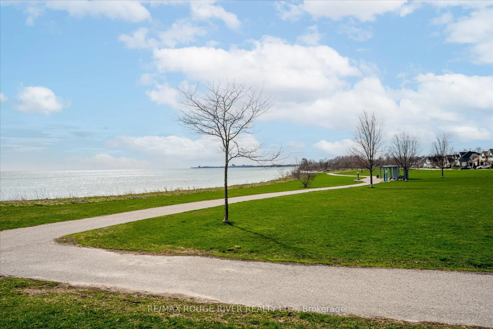 395 Lakebreeze Drive #306