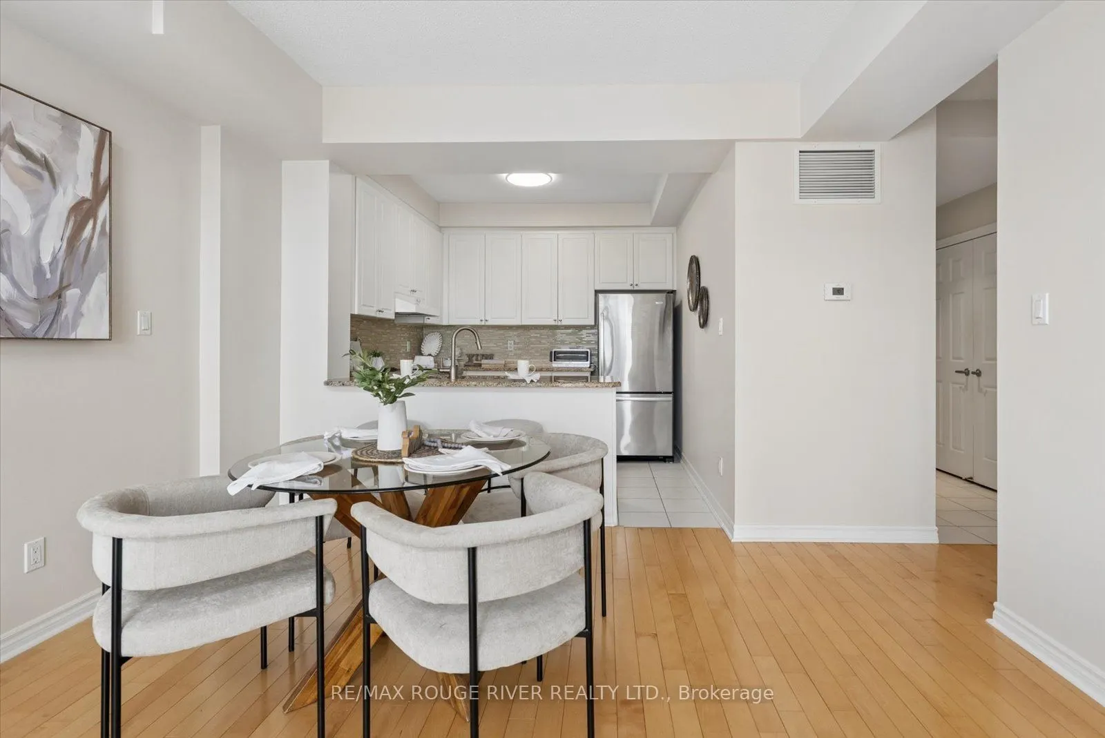 395 Lakebreeze Drive #306