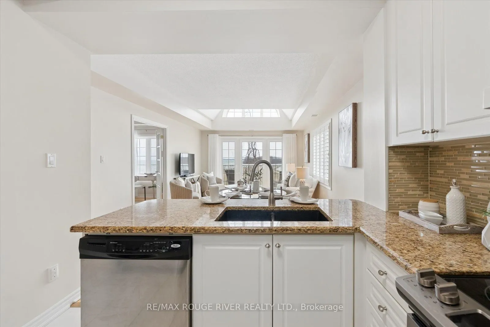 395 Lakebreeze Drive #306