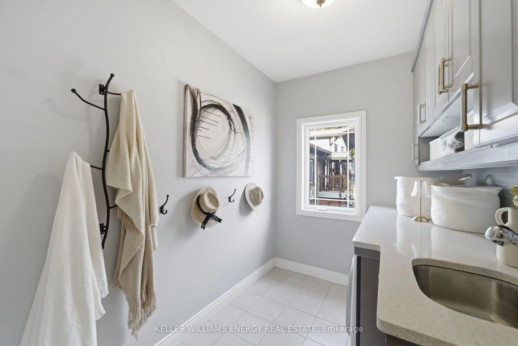 332 Carnegie Beach Road