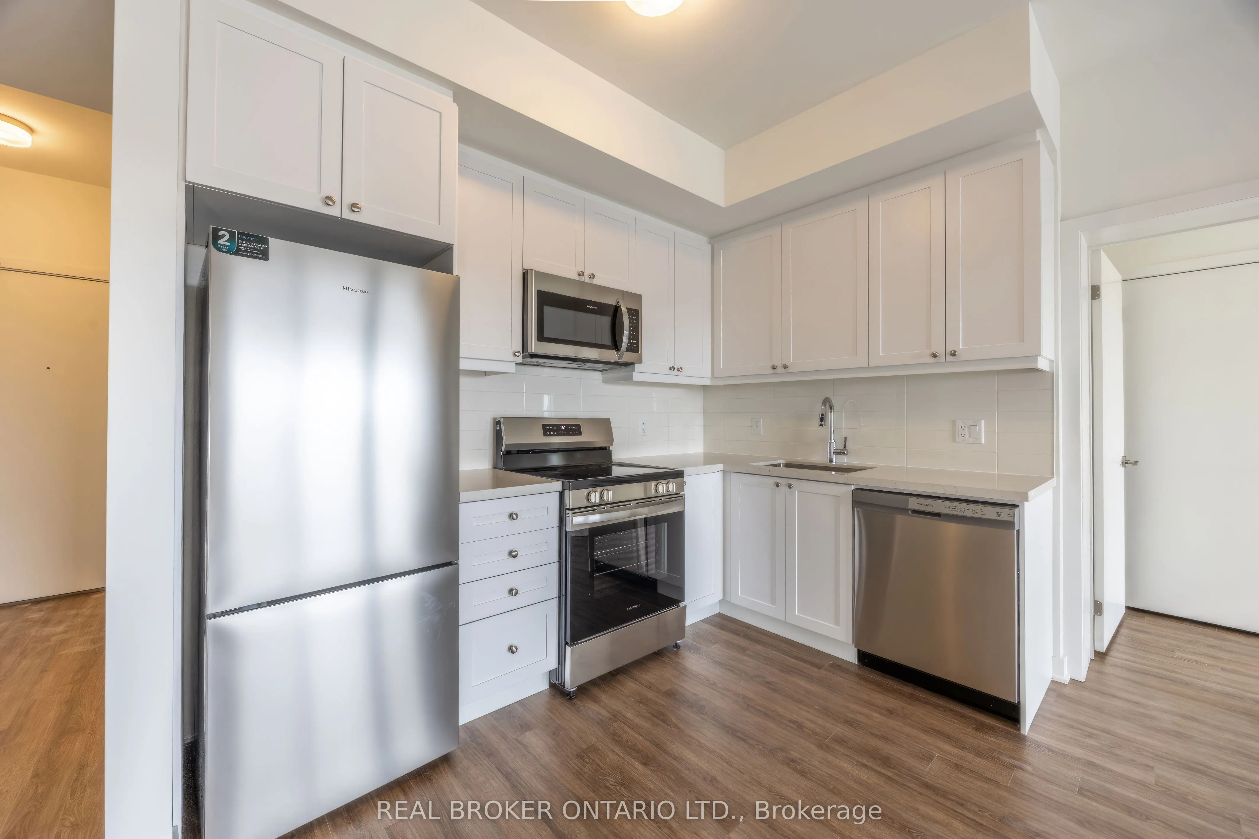 51 Clarington Boulevard #402