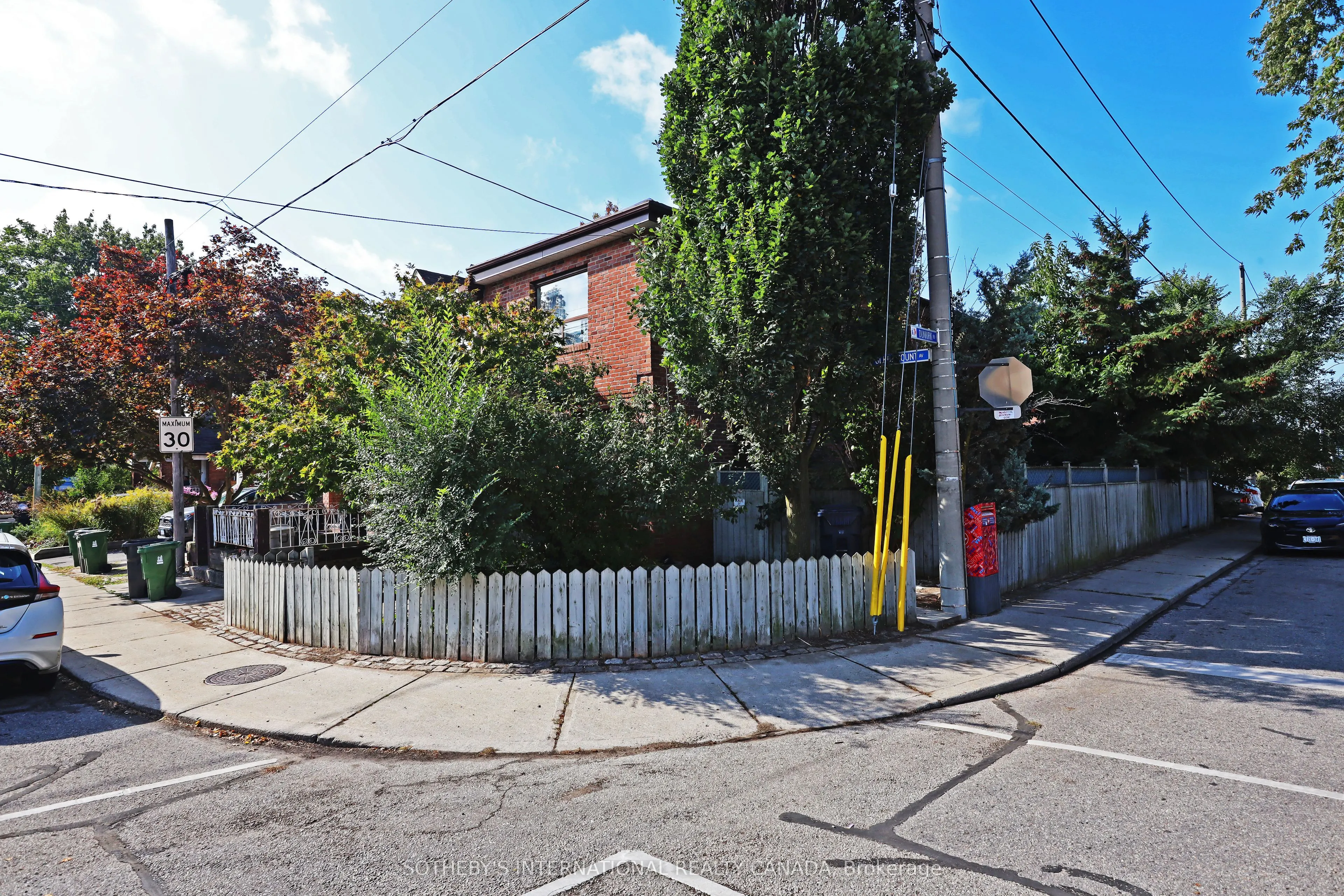 212 Glebemount Avenue #Lower