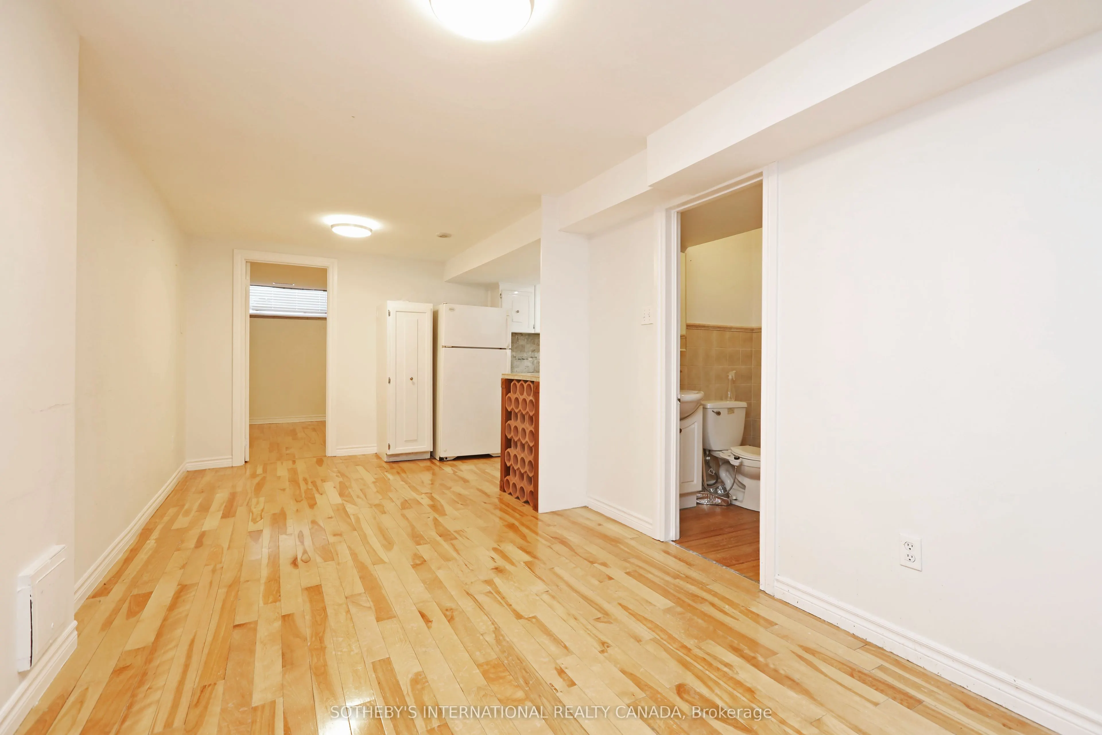 212 Glebemount Avenue #Lower