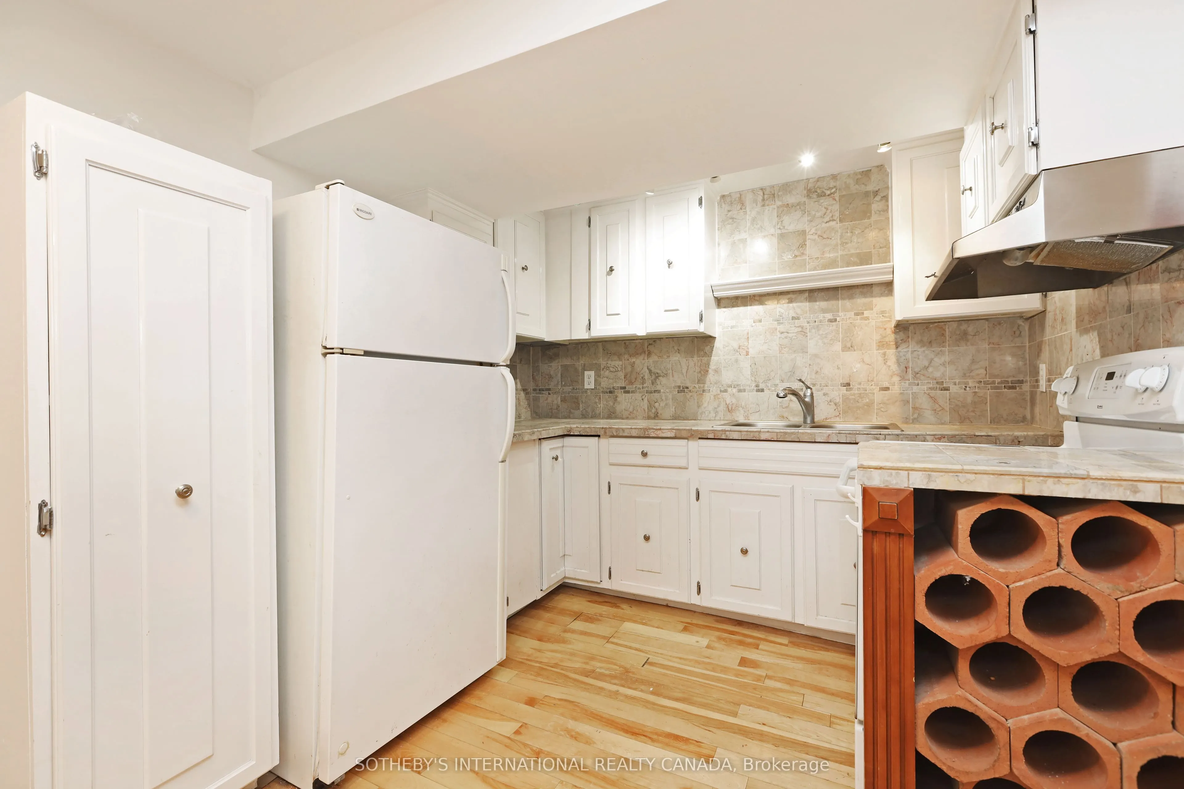 212 Glebemount Avenue #Lower
