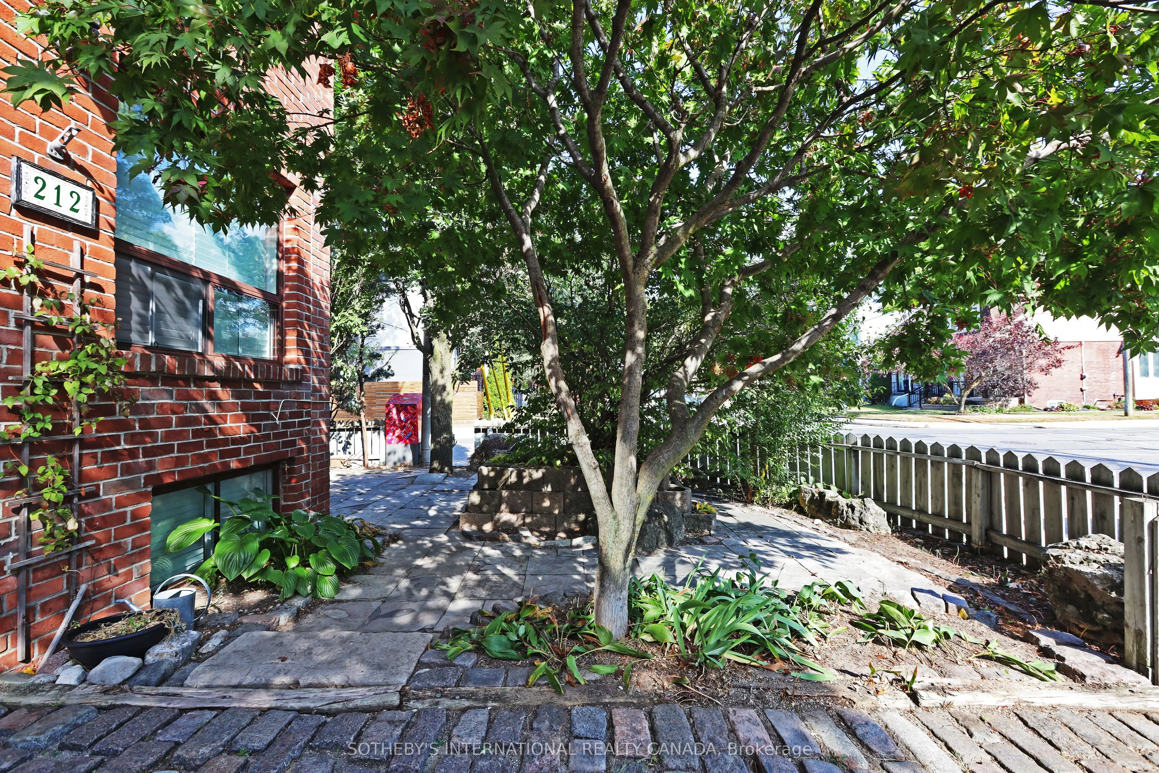 212 Glebemount Avenue #Lower