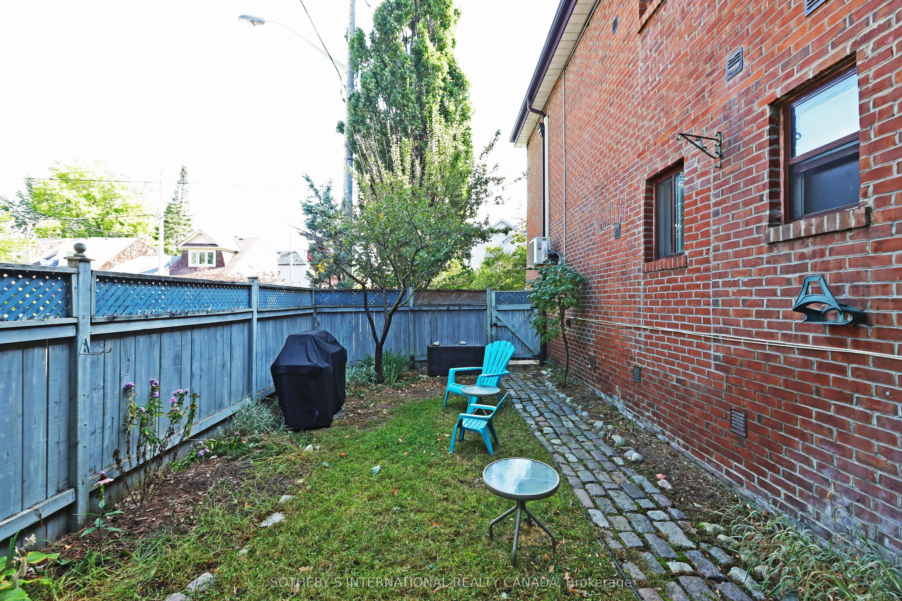 212 Glebemount Avenue #Lower