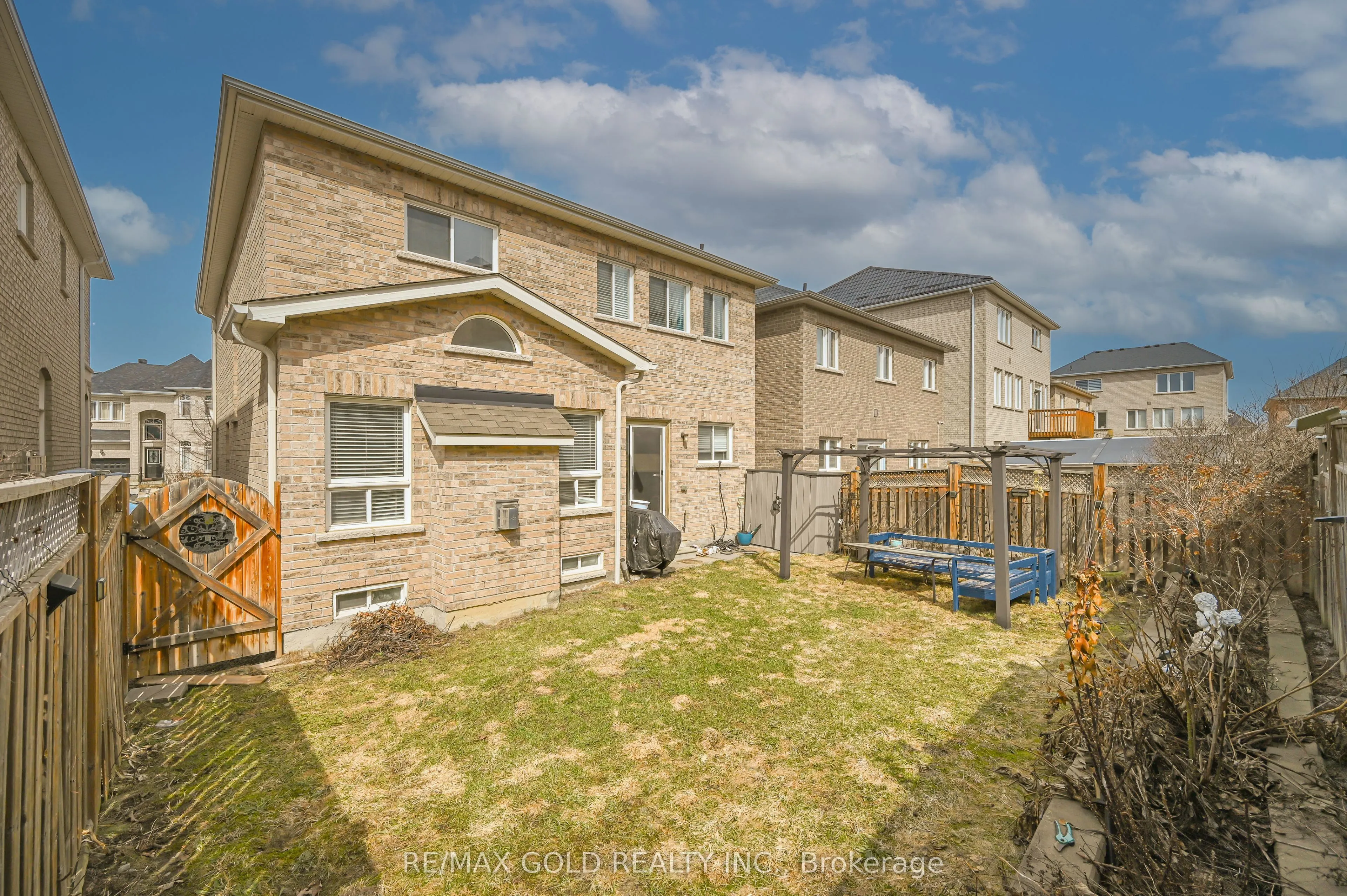 7 Bellotti Crescent