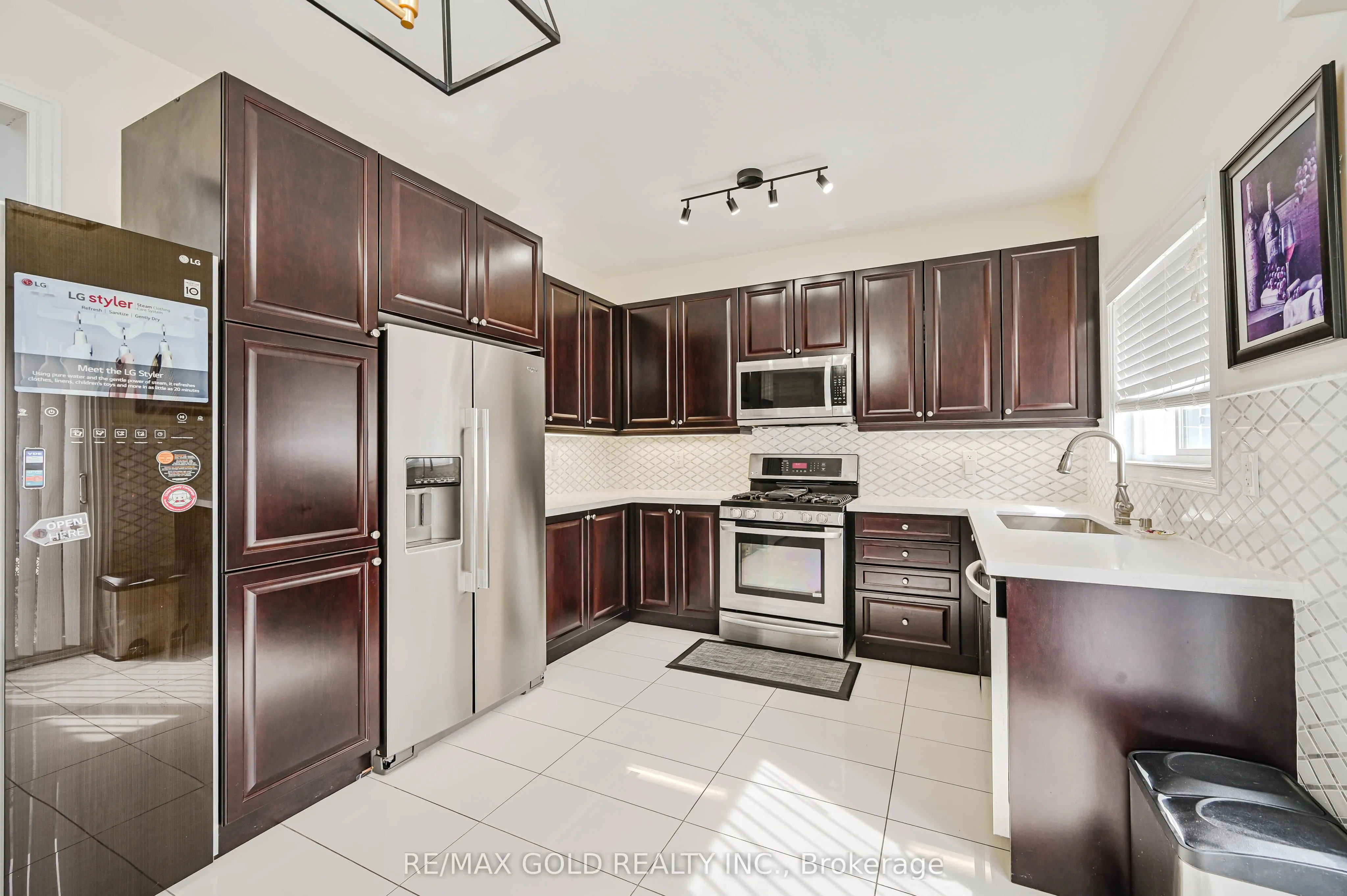 7 Bellotti Crescent
