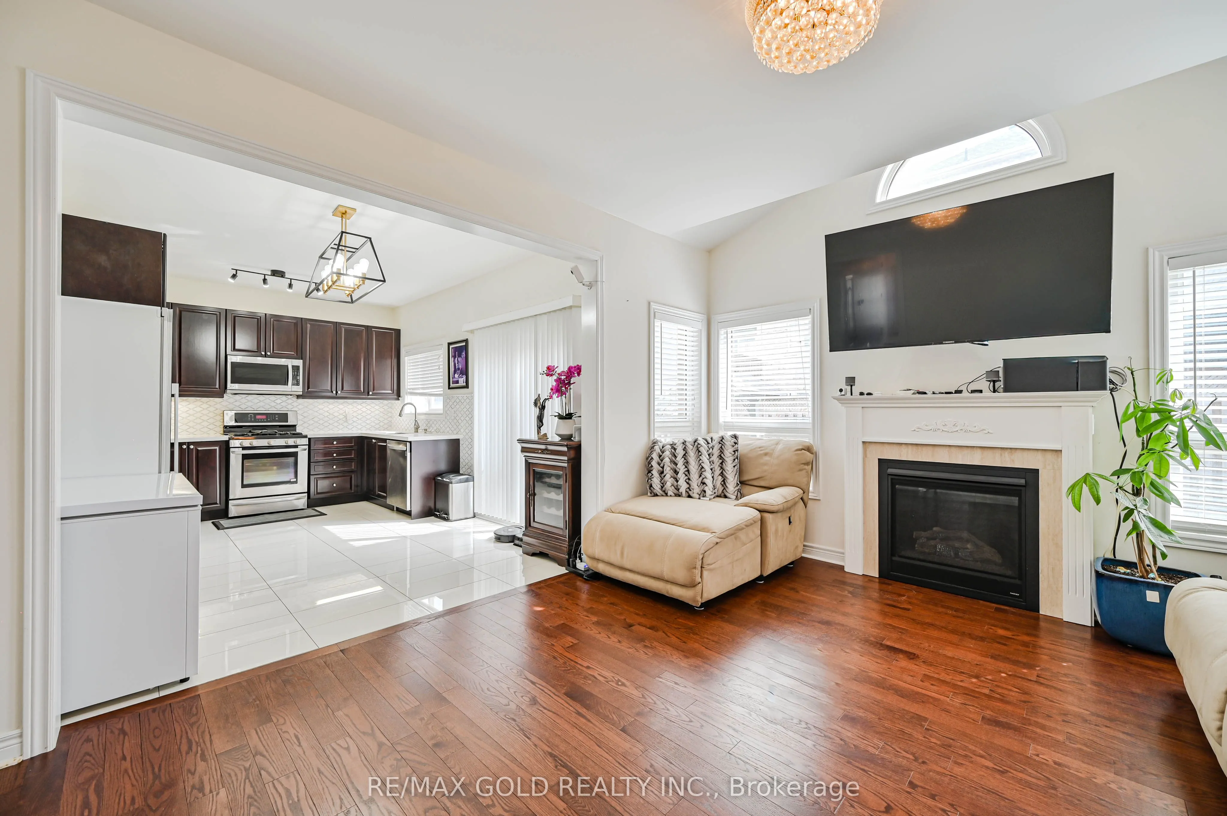 7 Bellotti Crescent