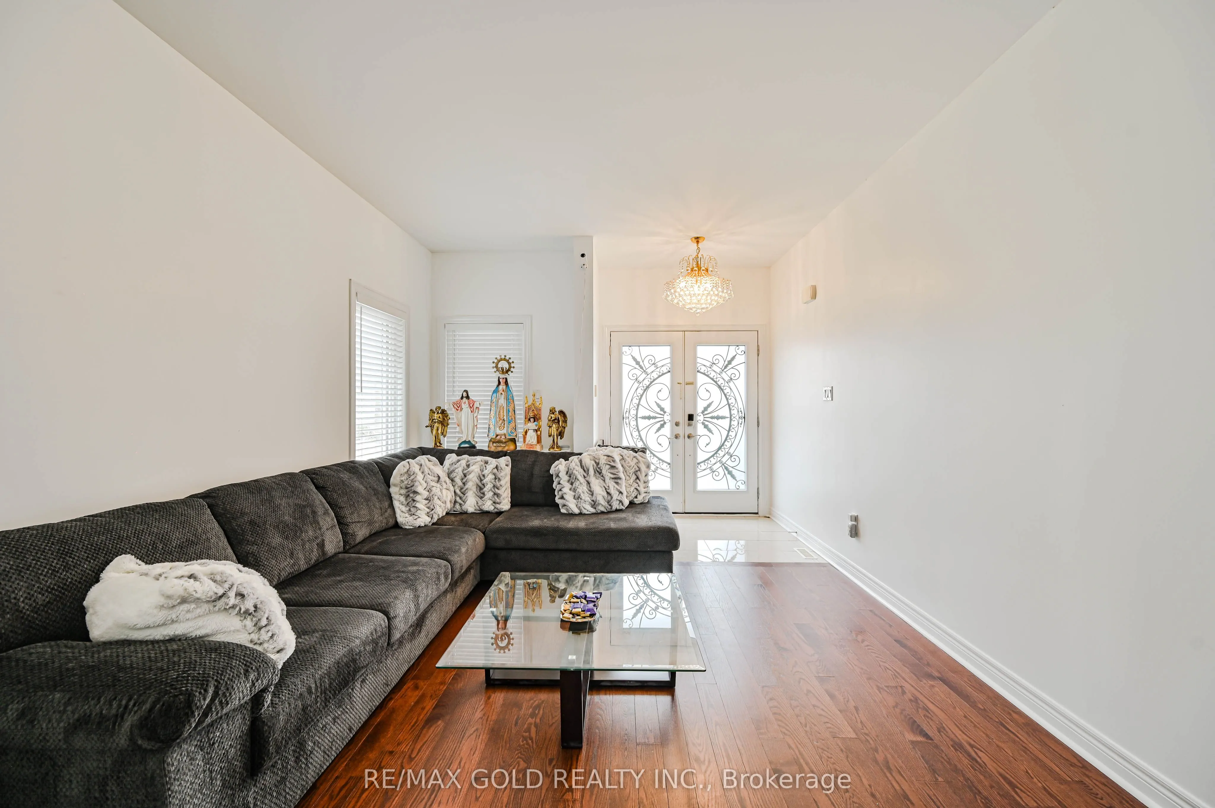 7 Bellotti Crescent