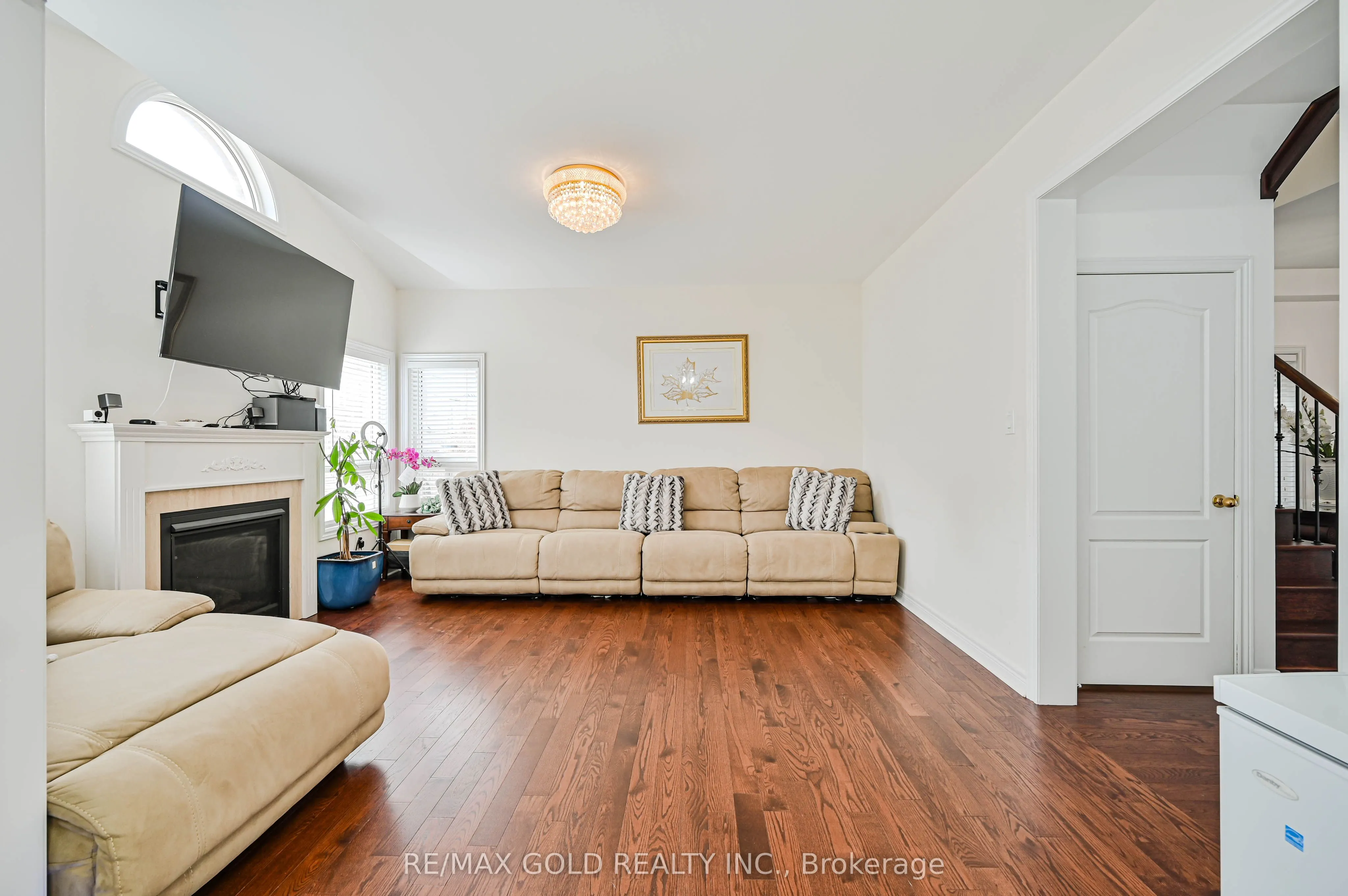 7 Bellotti Crescent