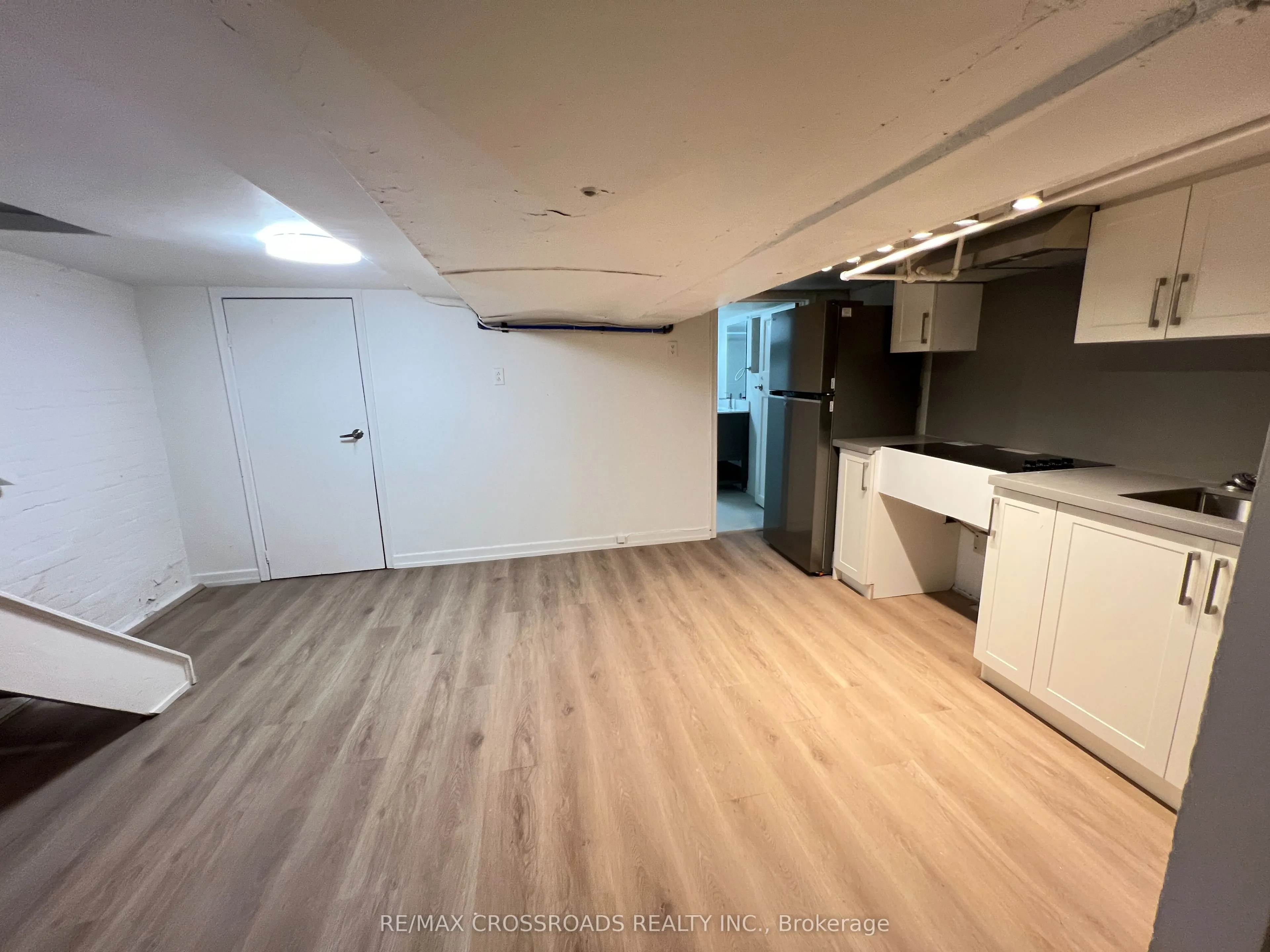 82 Curzon Street #Basement
