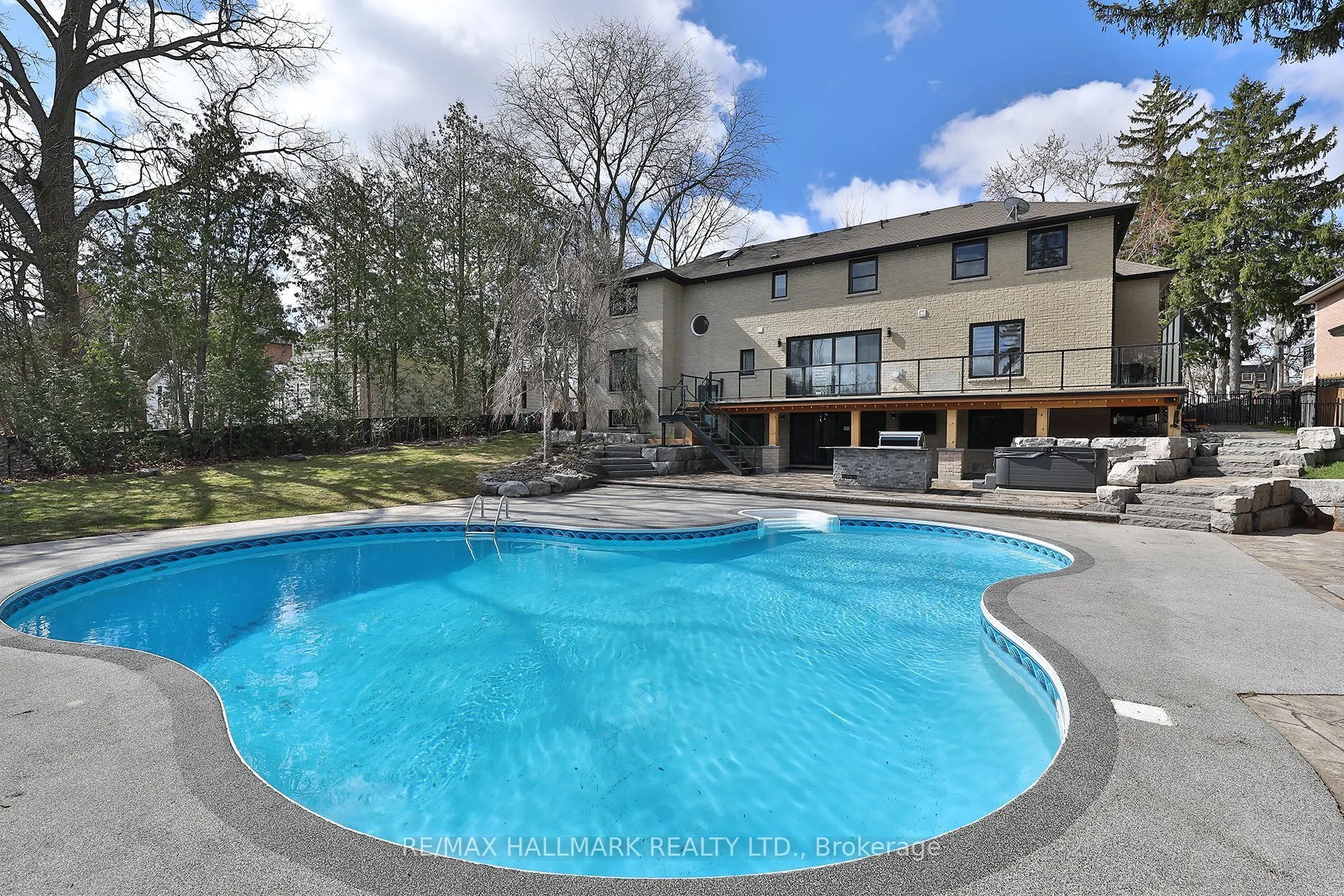 88 Colonel Danforth Trail