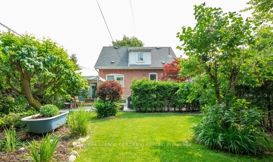 80 Vanbrugh Avenue