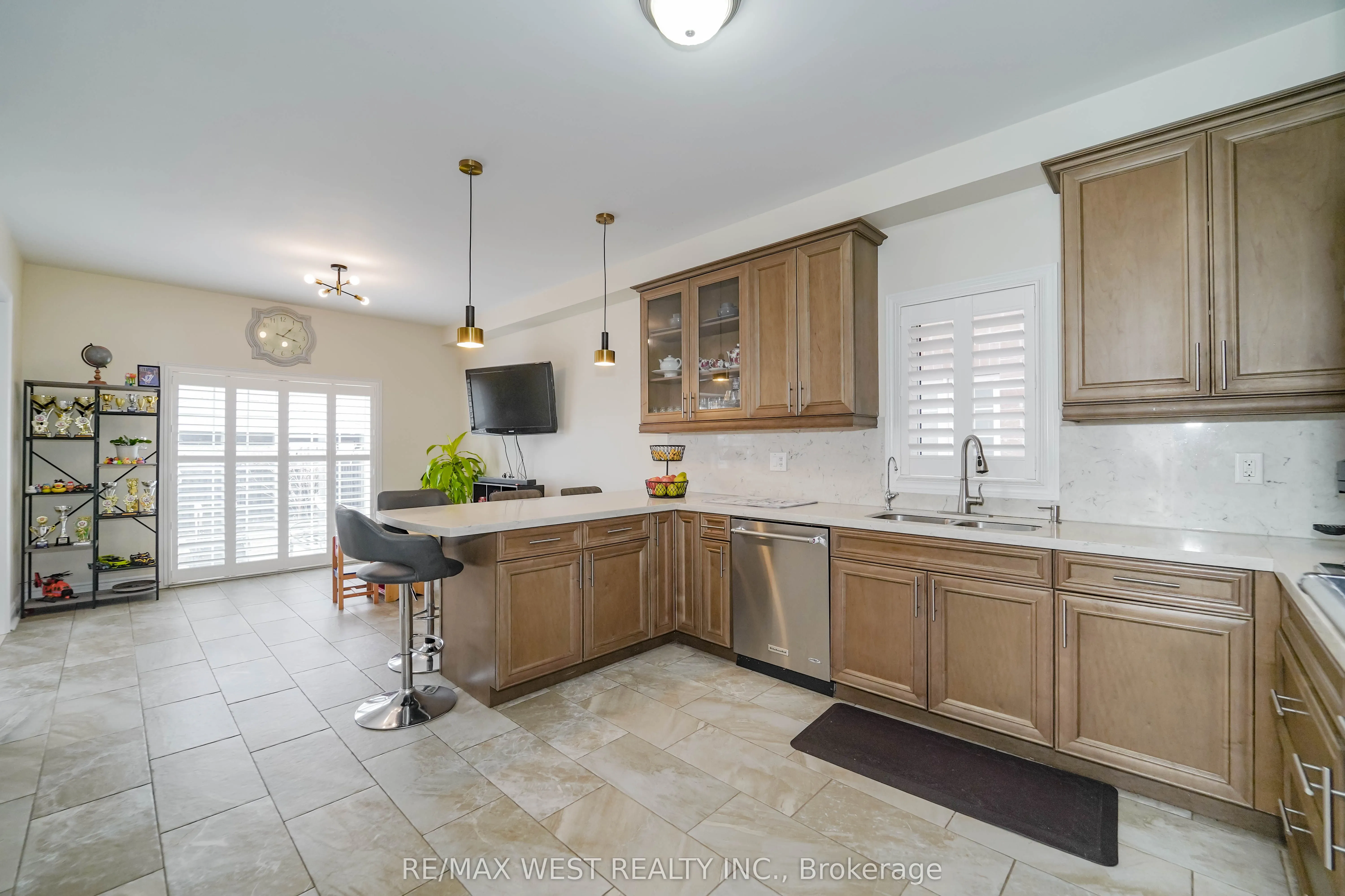 63 Sharplin Drive