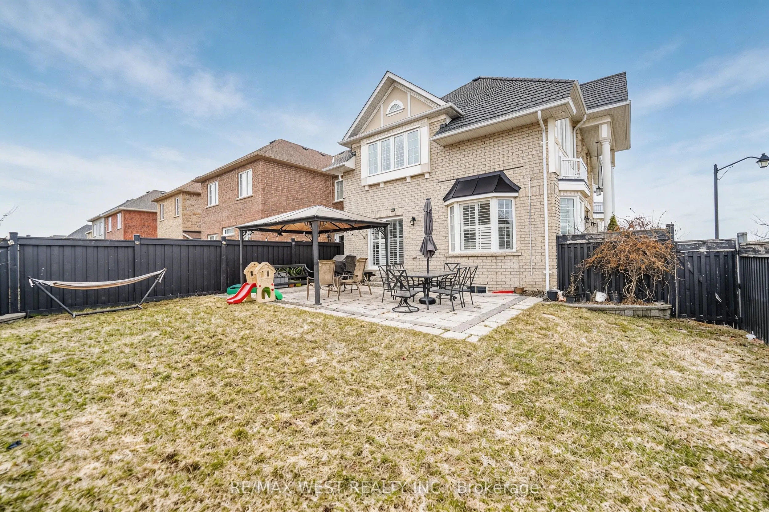 63 Sharplin Drive