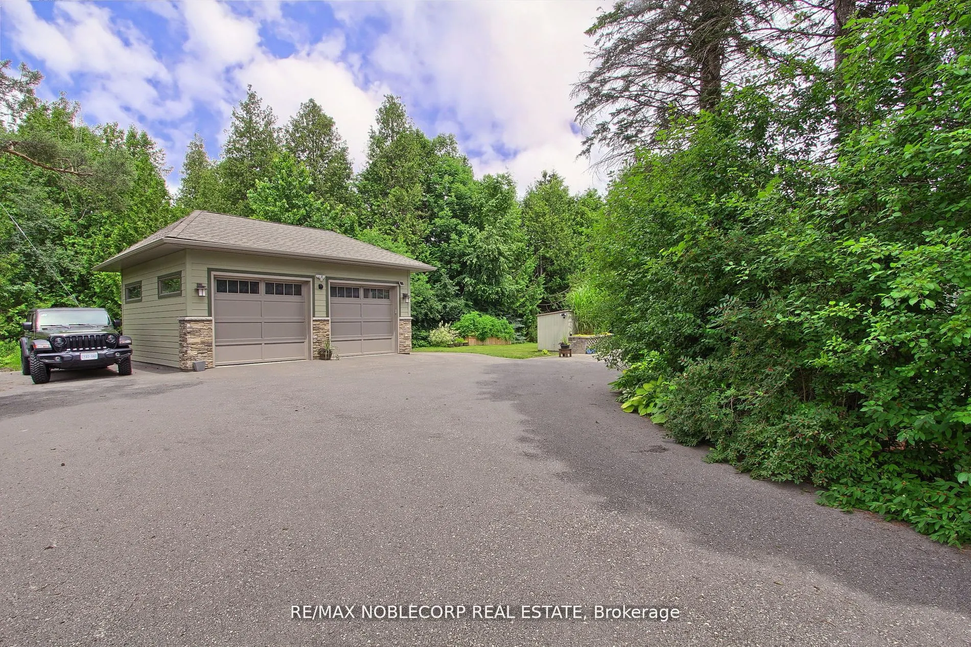 11201 Lake Ridge Road